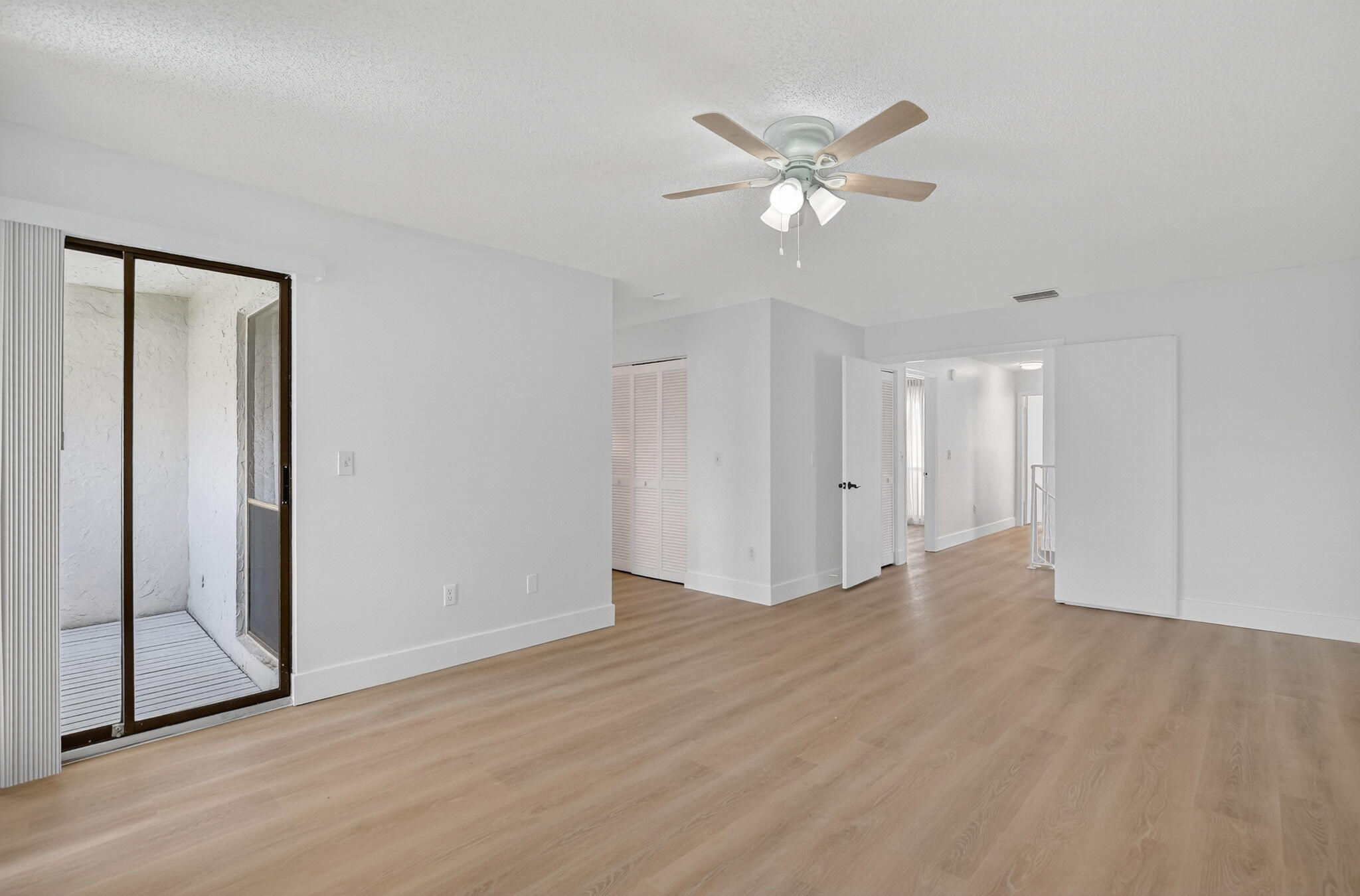 6730 Canary Palm Circle