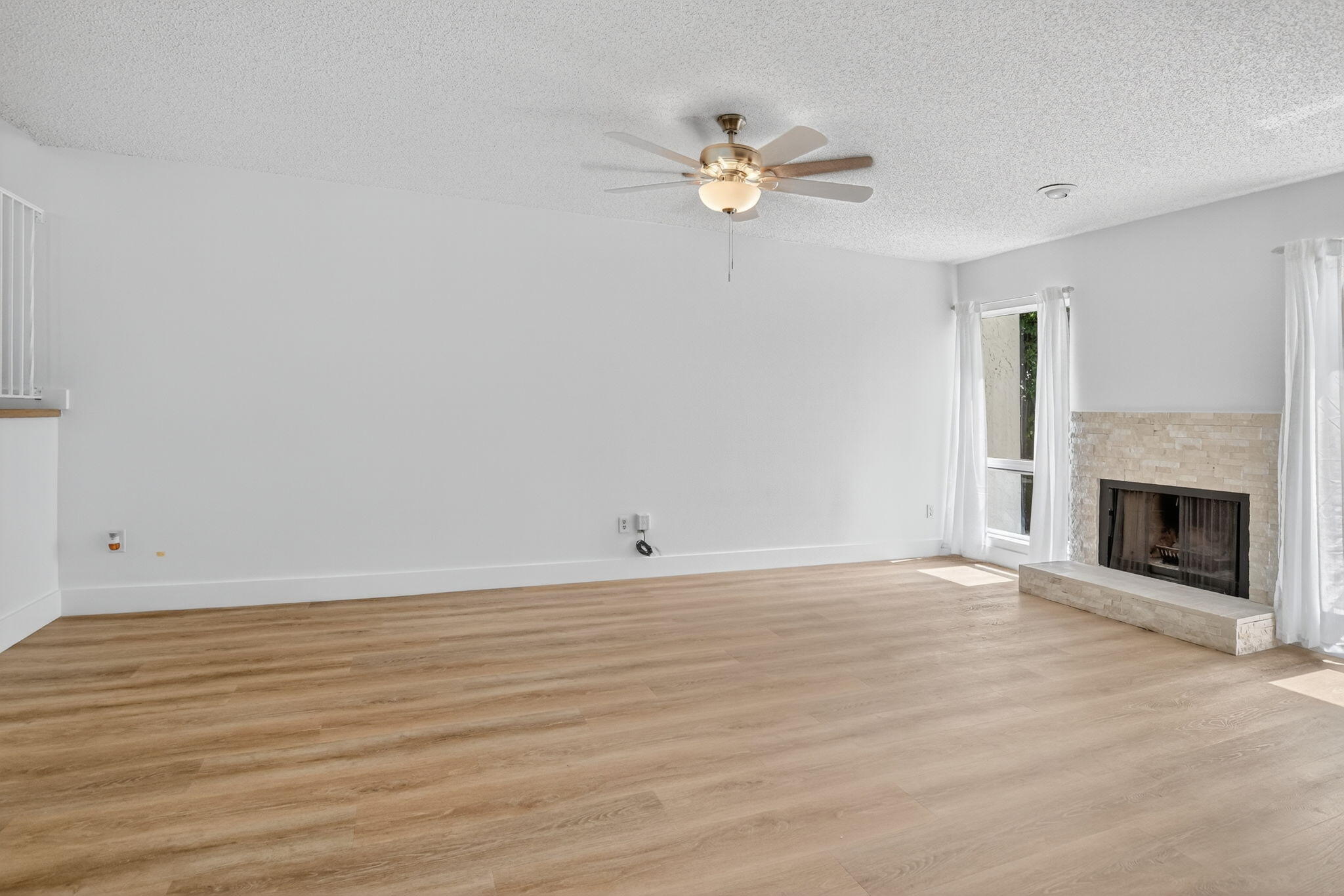 6730 Canary Palm Circle