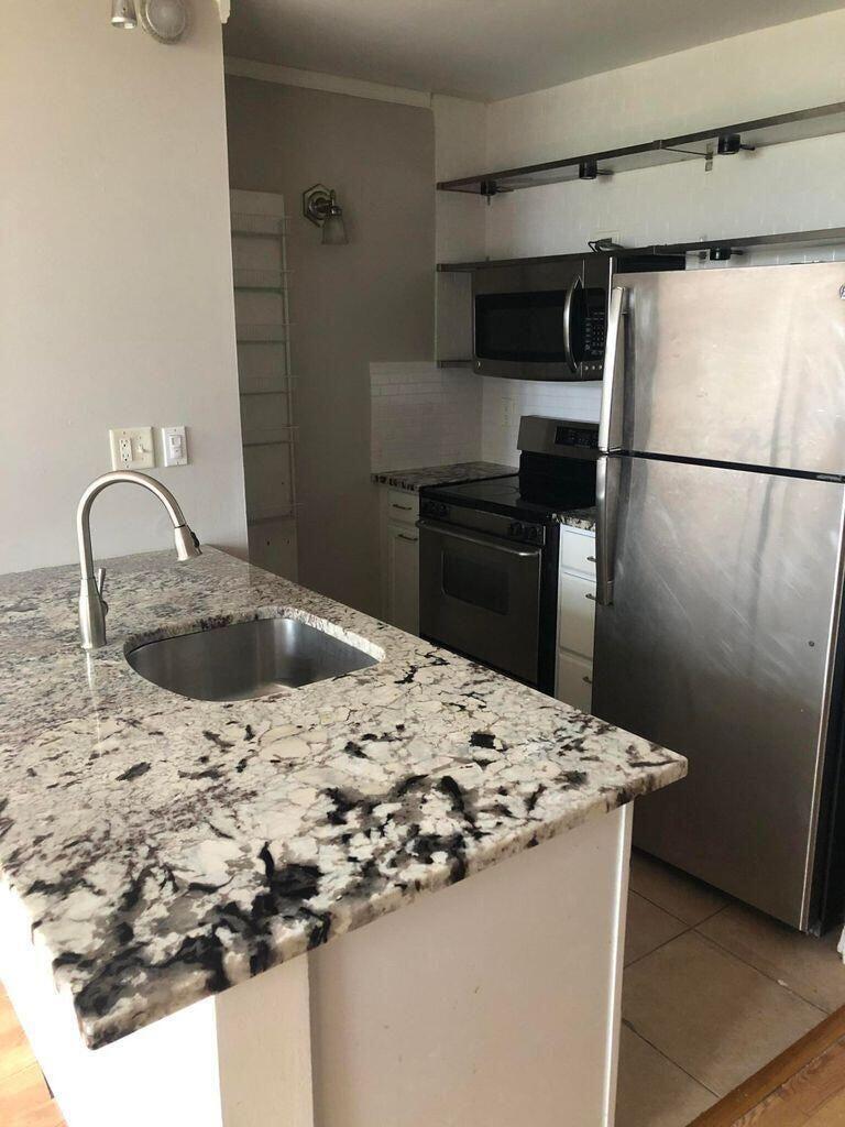 2401 Riverside Drive 402