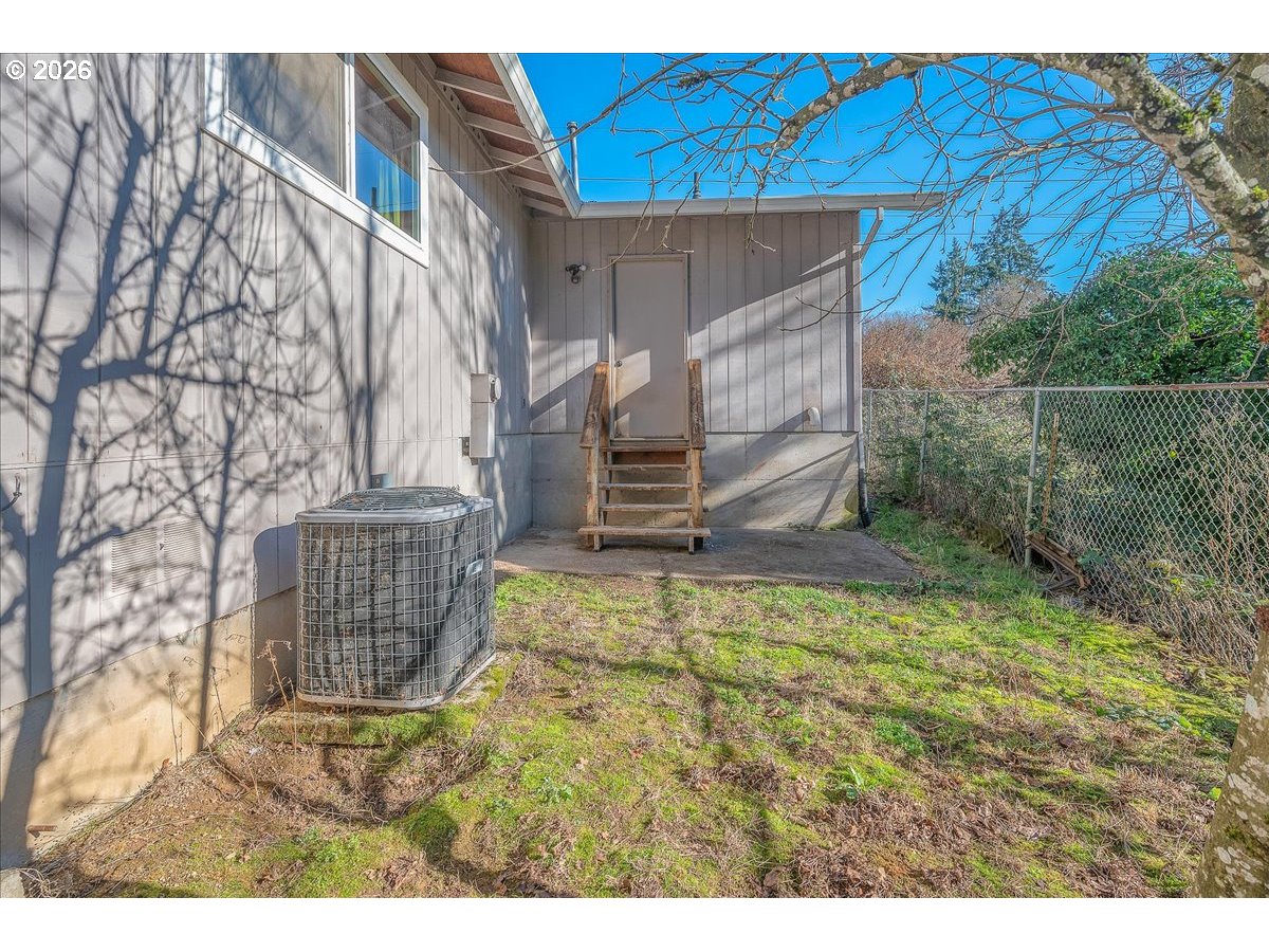 415 S 12TH ST, St. Helens