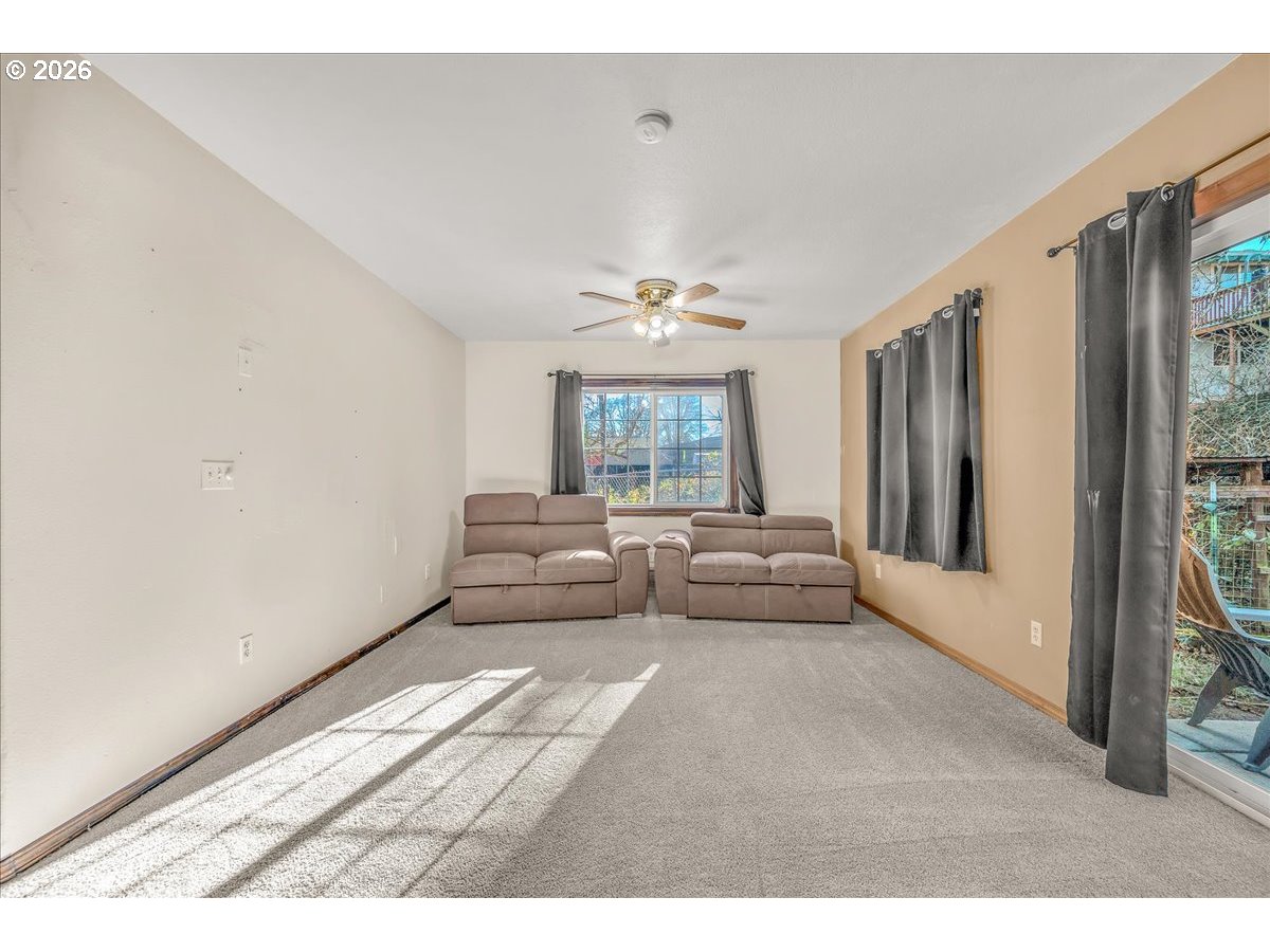 415 S 12TH ST, St. Helens