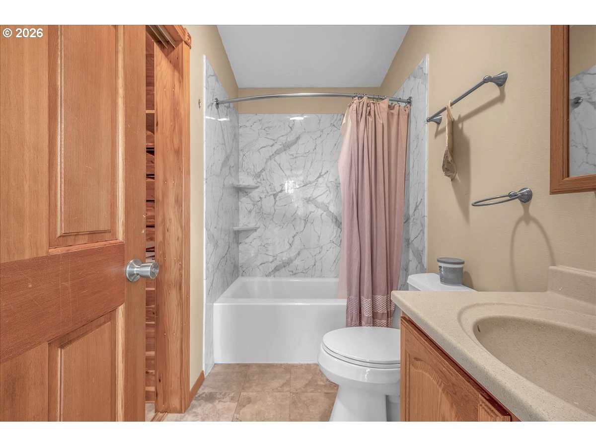 415 S 12TH ST, St. Helens