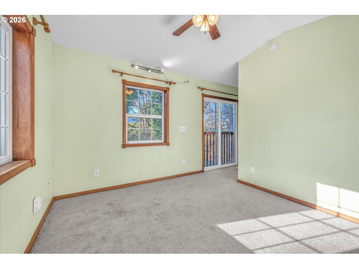 415 S 12TH ST, St. Helens