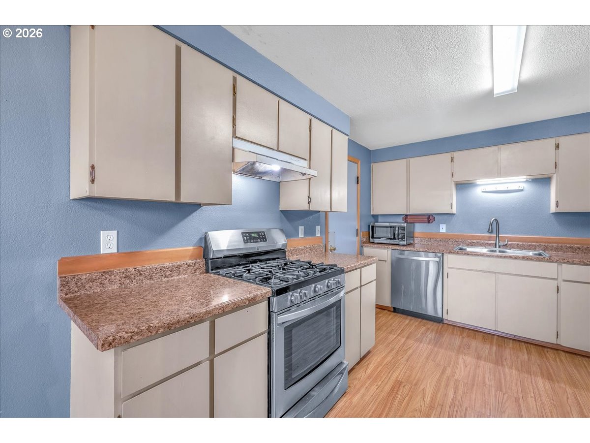 415 S 12TH ST, St. Helens