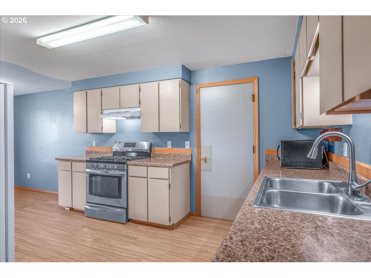 415 S 12TH ST, St. Helens