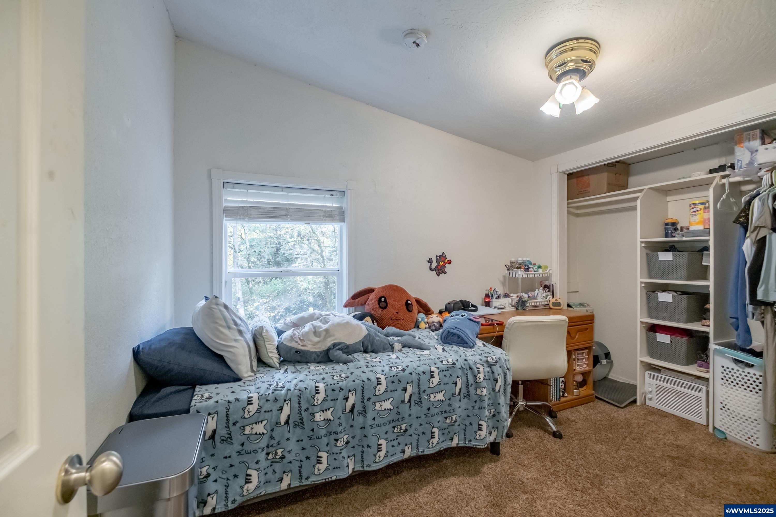 6000 River Rd