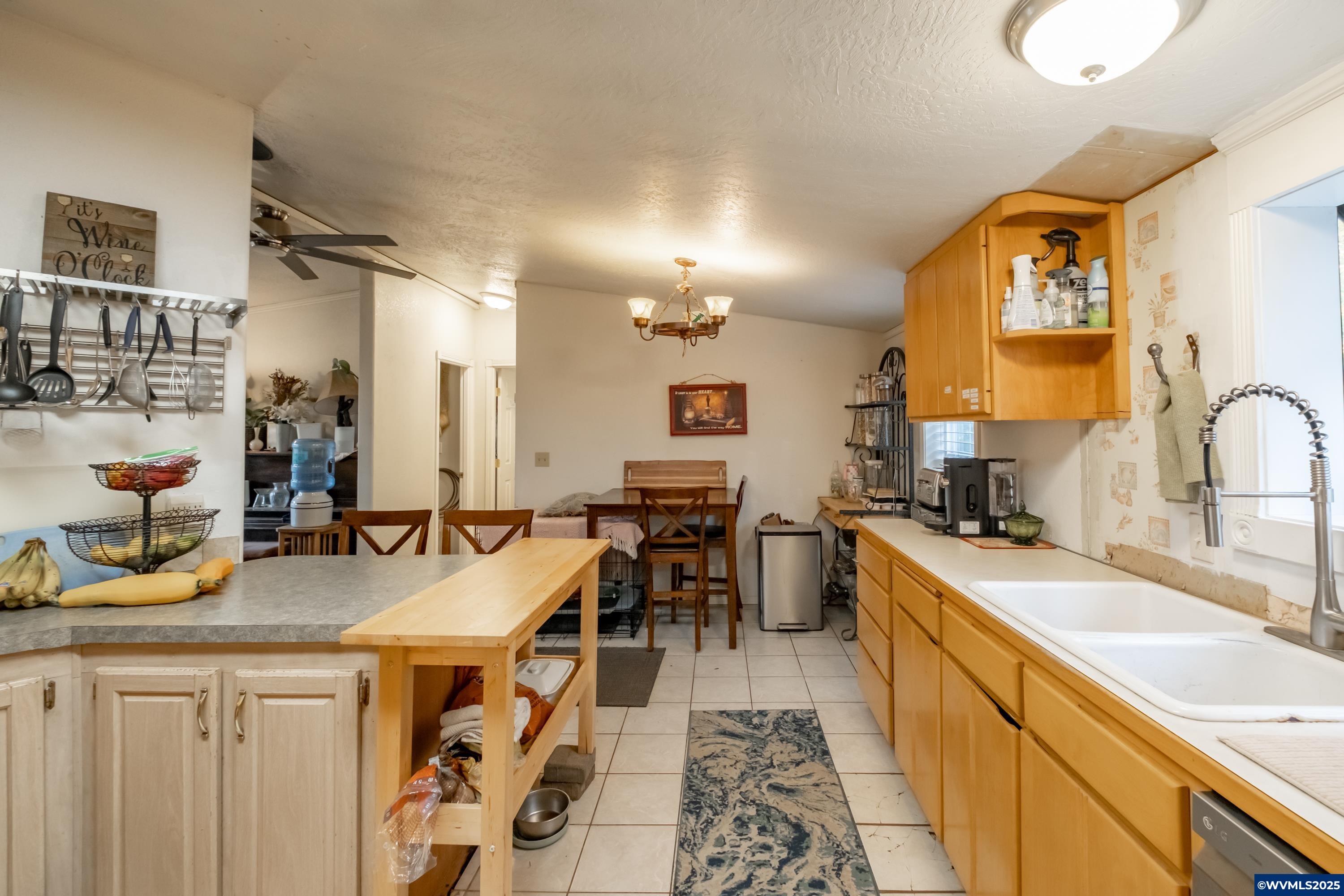 6000 River Rd