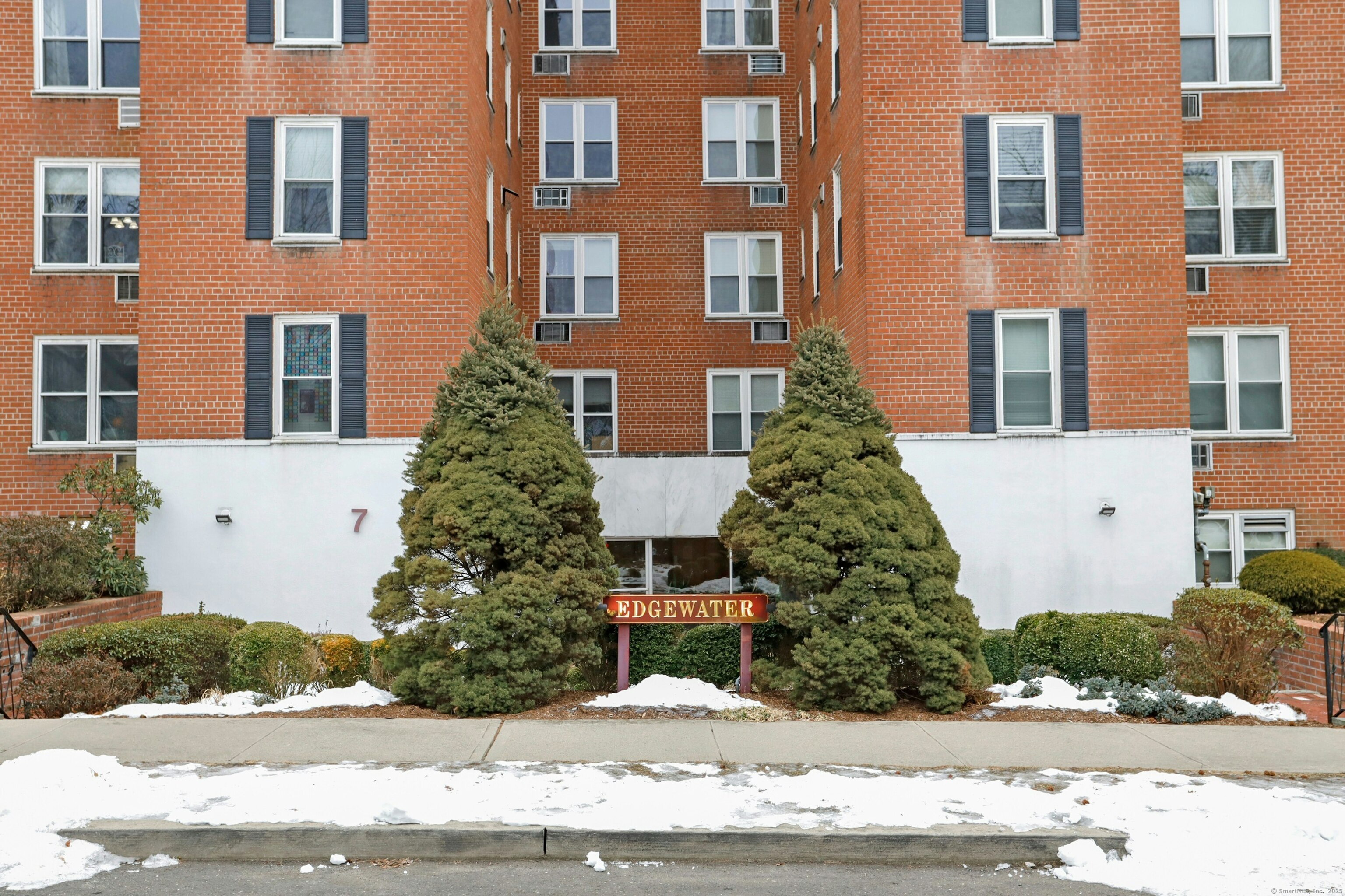 7 4th Street L1