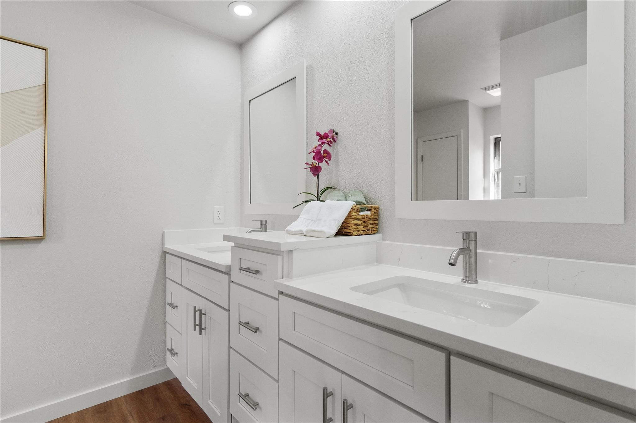 4505 Oak Creek DR, Austin