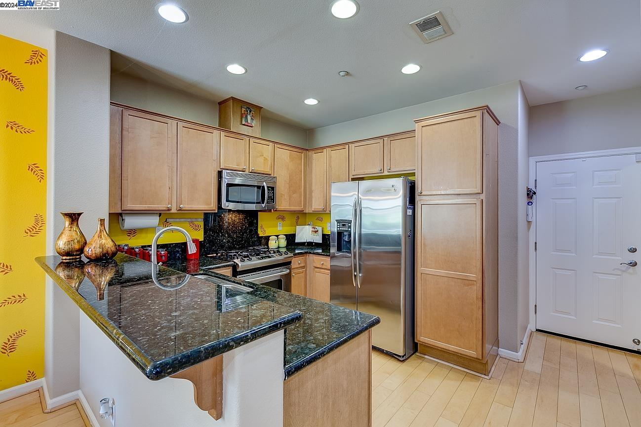 436 Boulder Ter