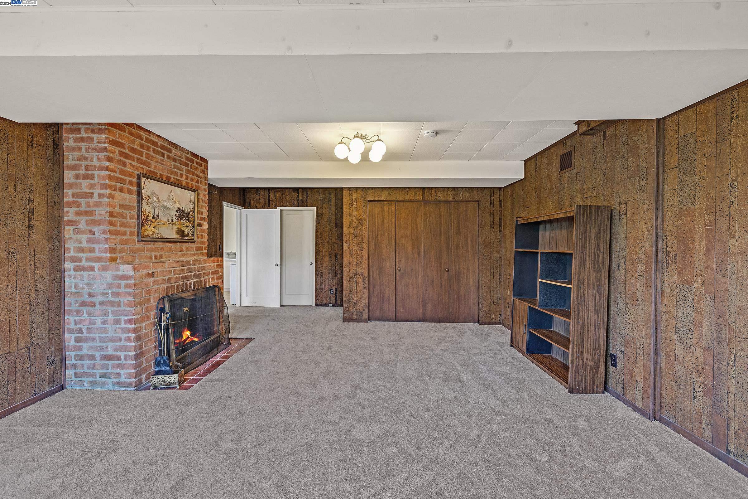 1365 Graff Ave