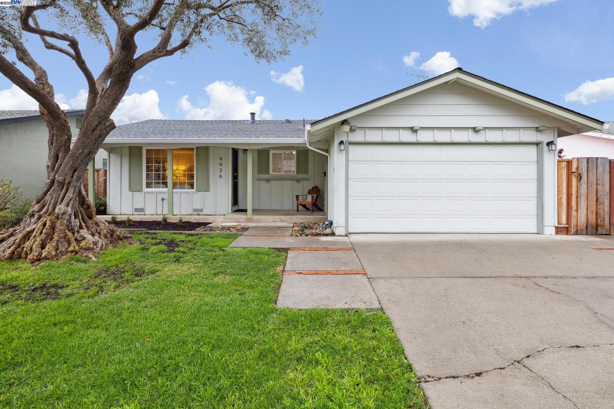 4426 Bidwell Dr