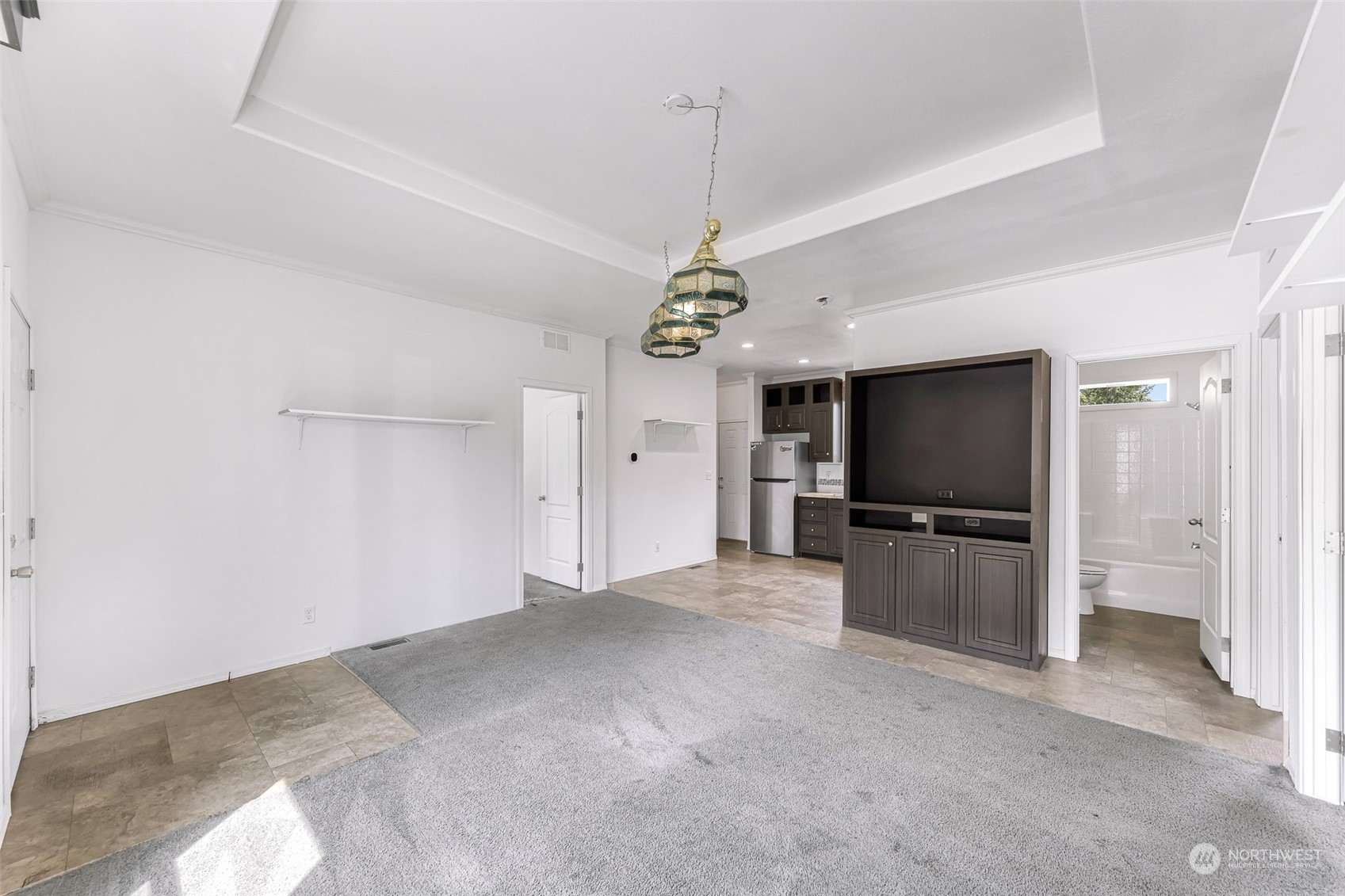4230 Bay Road