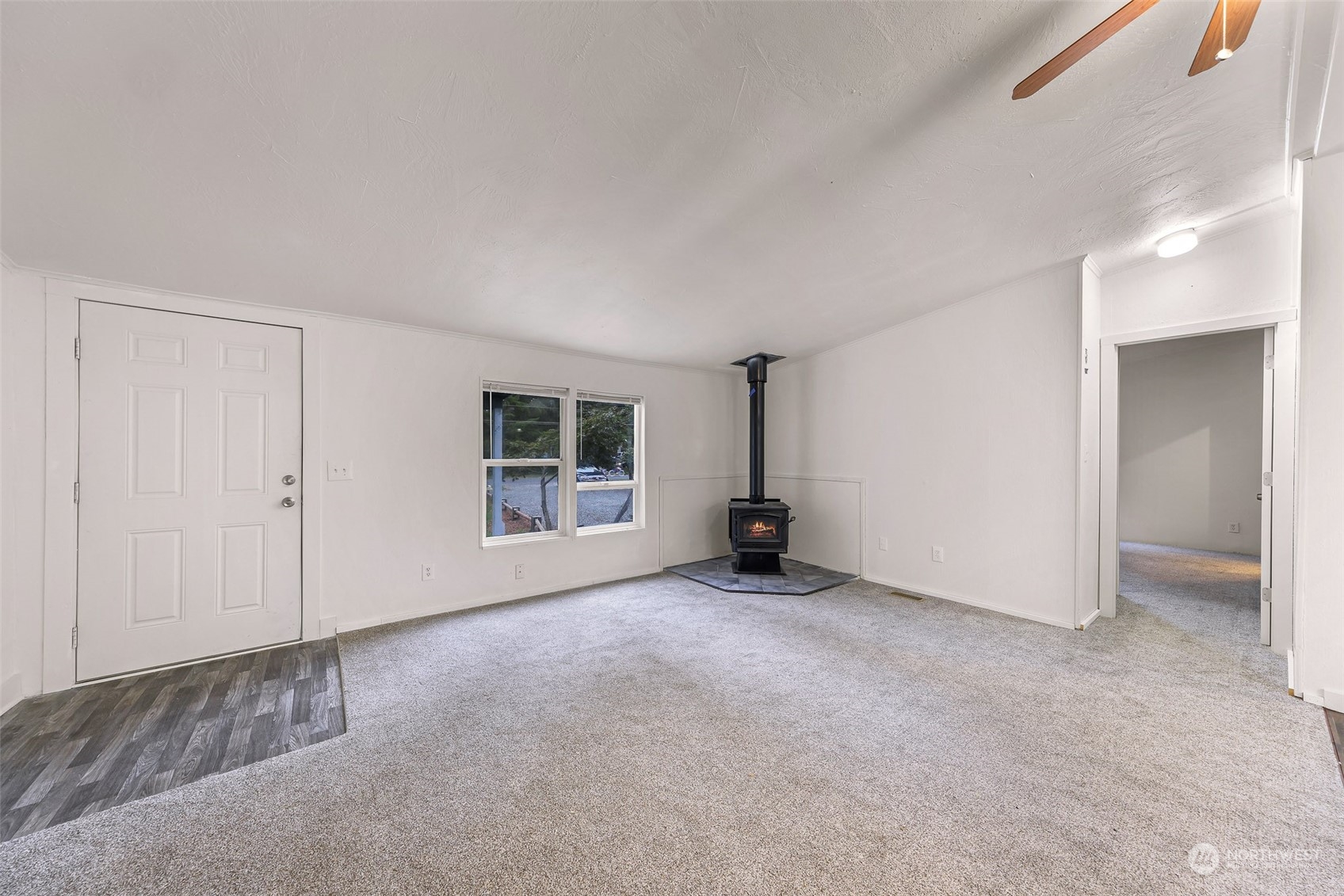 2031 Clear Valley