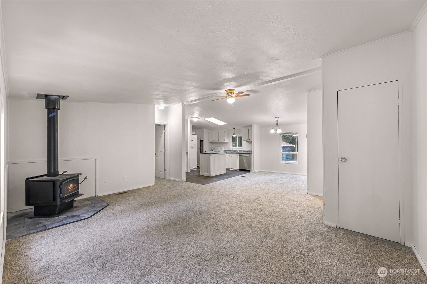 2031 Clear Valley