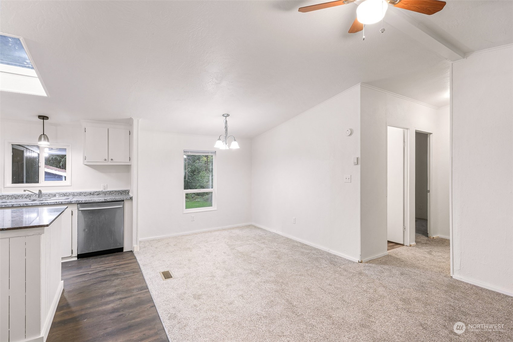 2031 Clear Valley