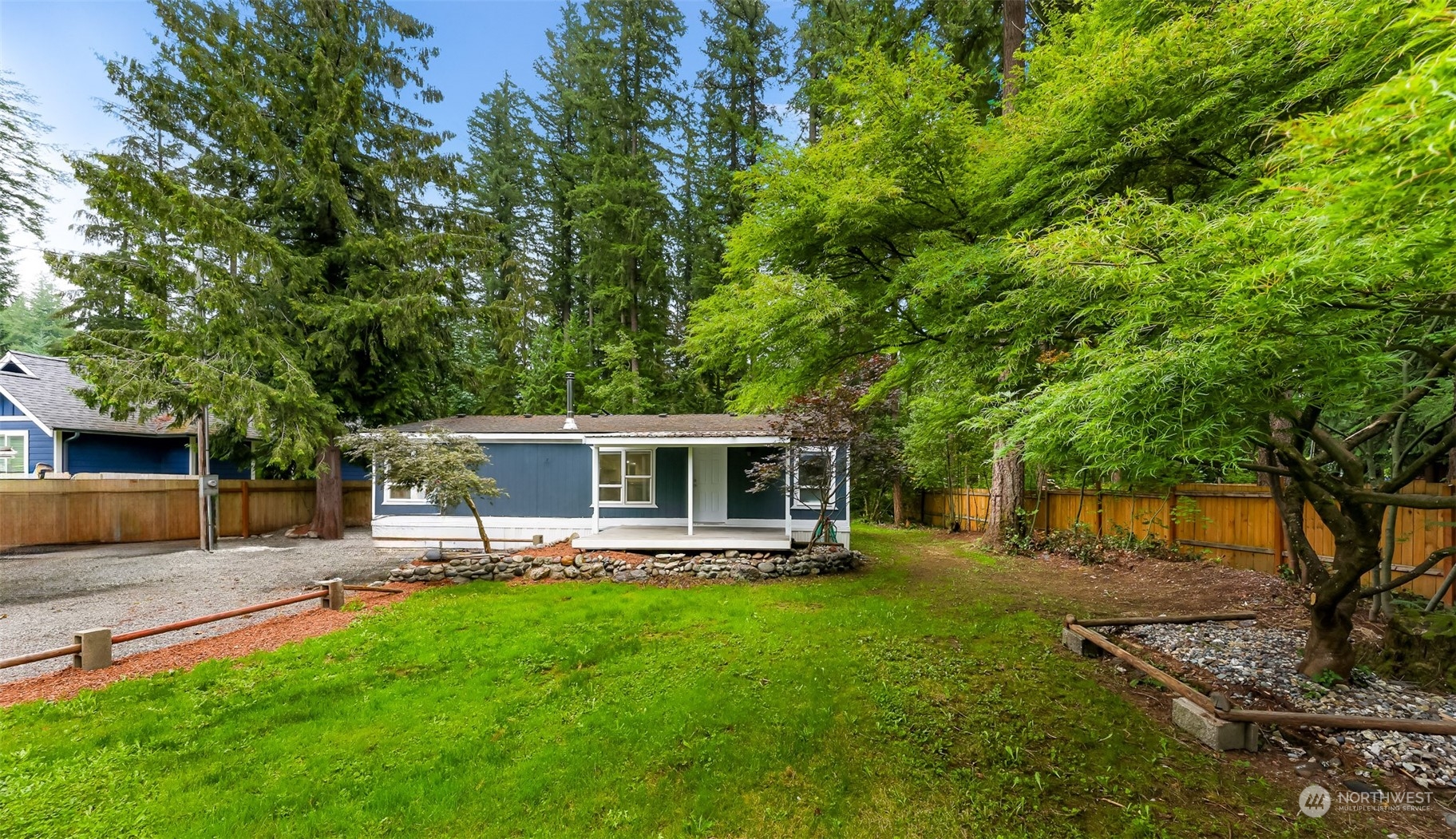 2031 Clear Valley