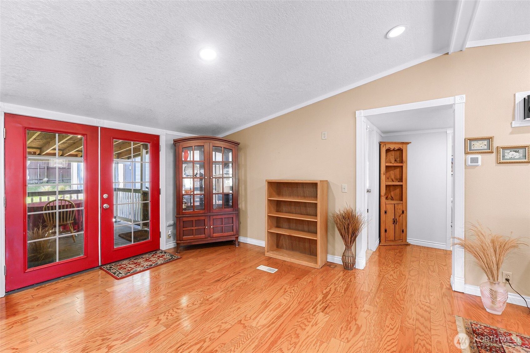 8633 Harbor Drive
