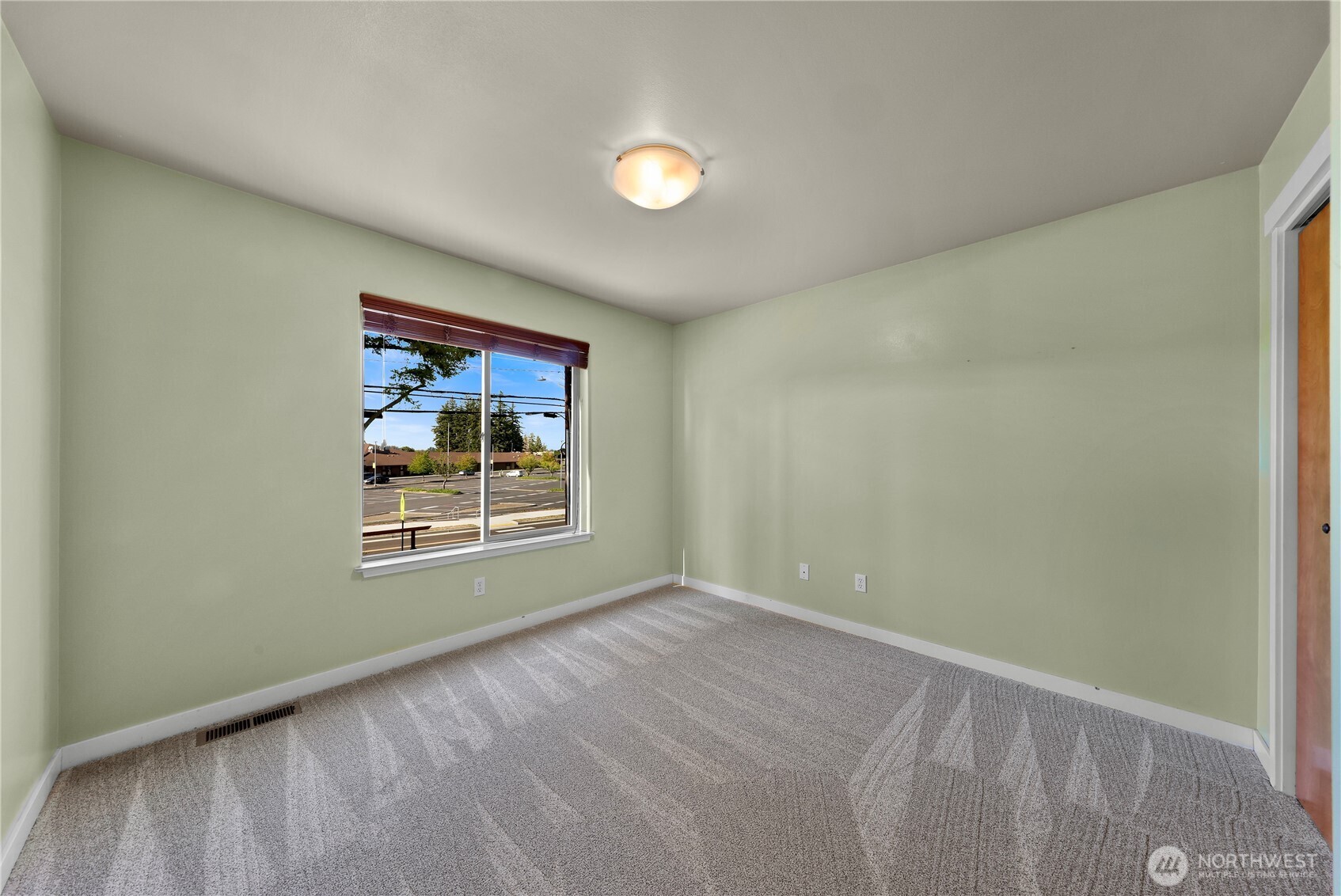1302 Eastwood Way