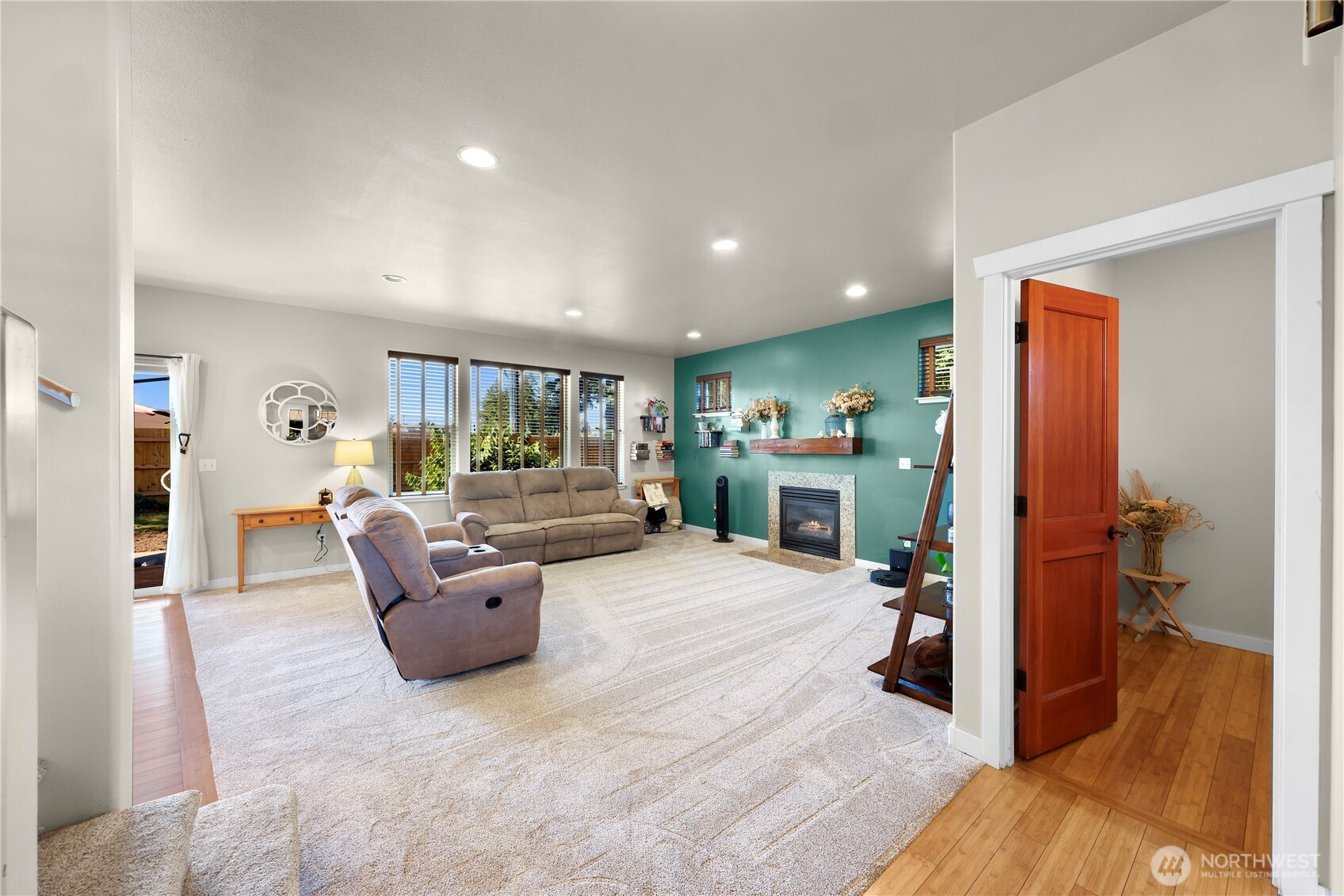 1302 Eastwood Way