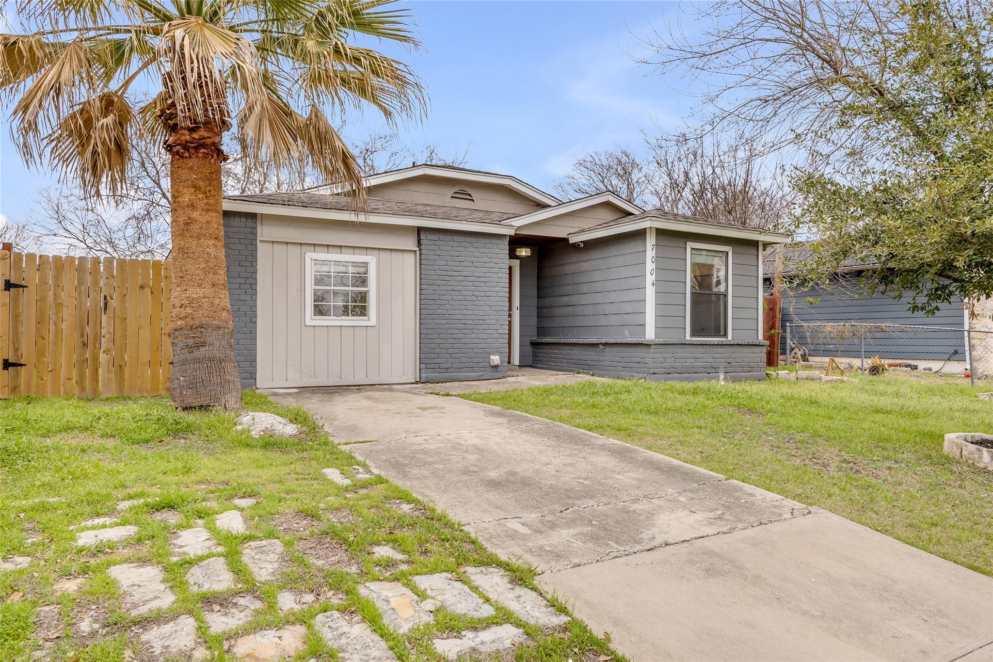 7004 Trendal LN