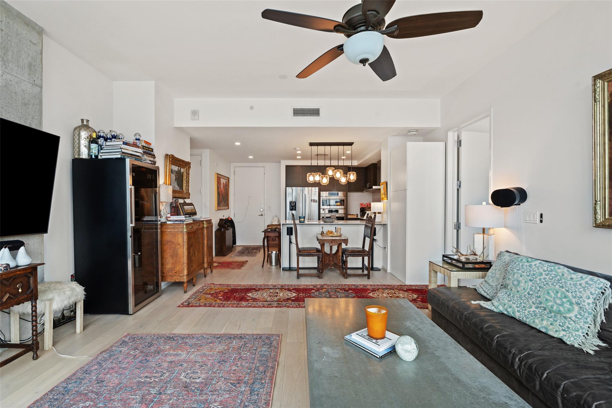 301 West Ave # 3004