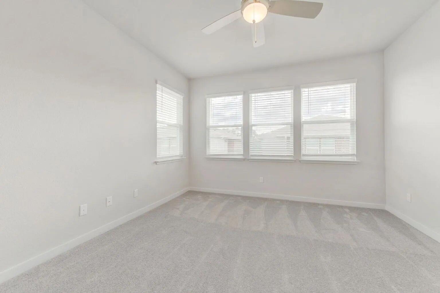 605 W South ST # 321