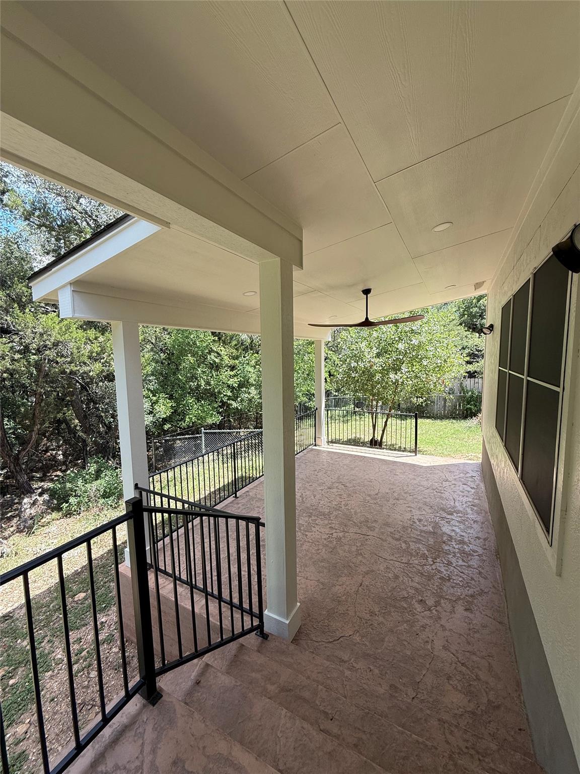 1301 S Quinlan Park RD