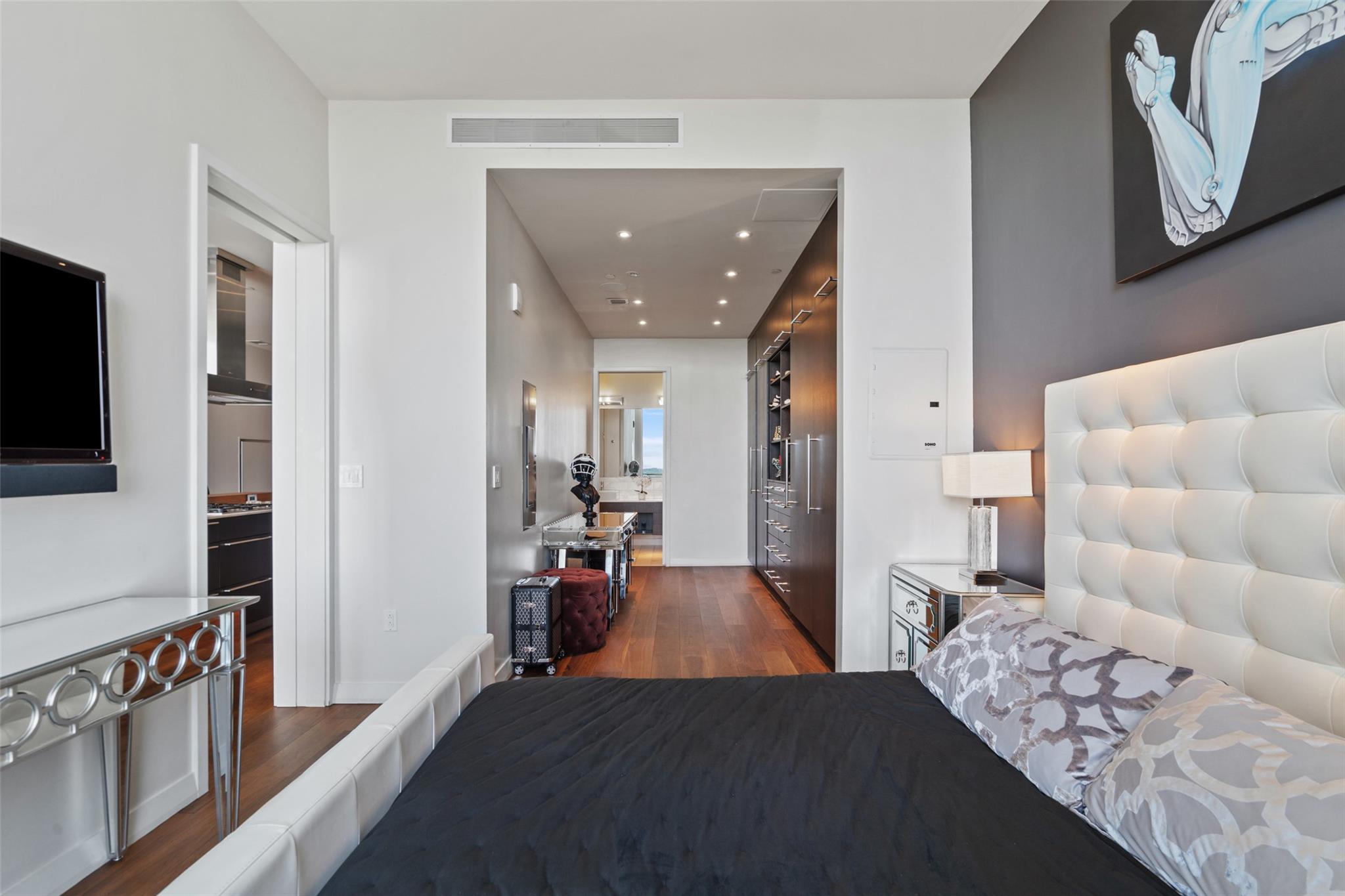 210 Lavaca ST # 2203