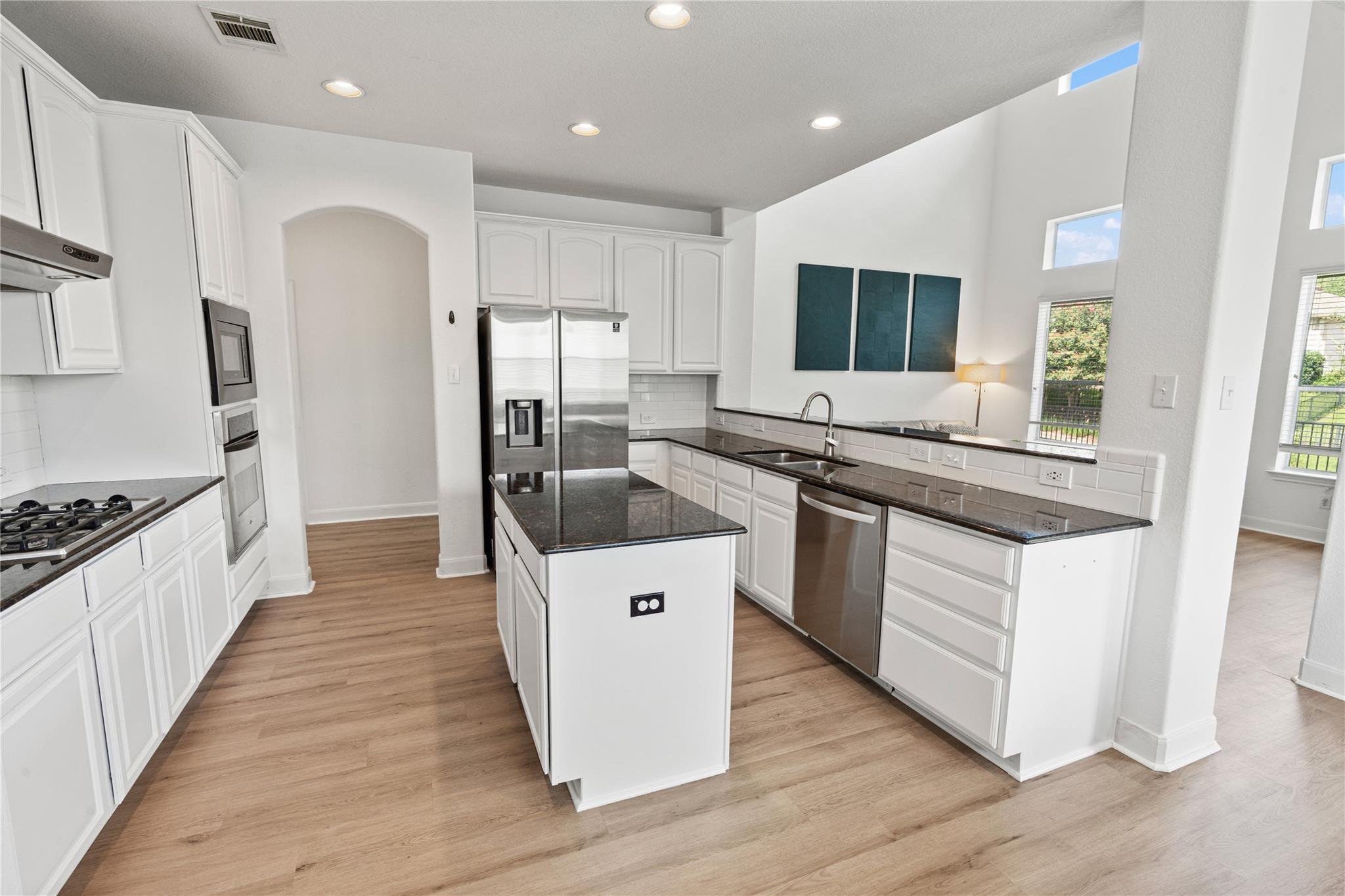 30 Stone Terrace DR