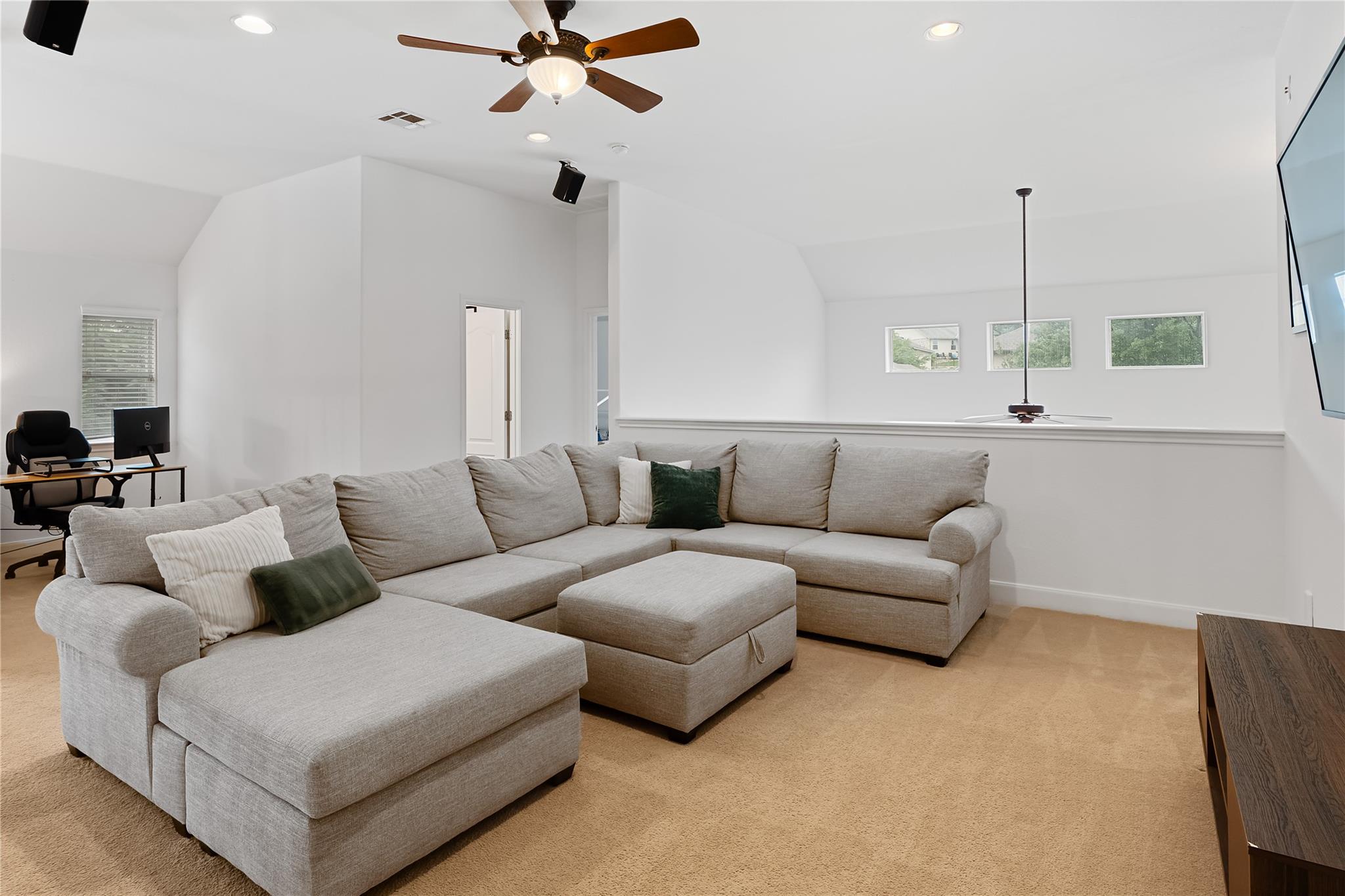 30 Stone Terrace DR