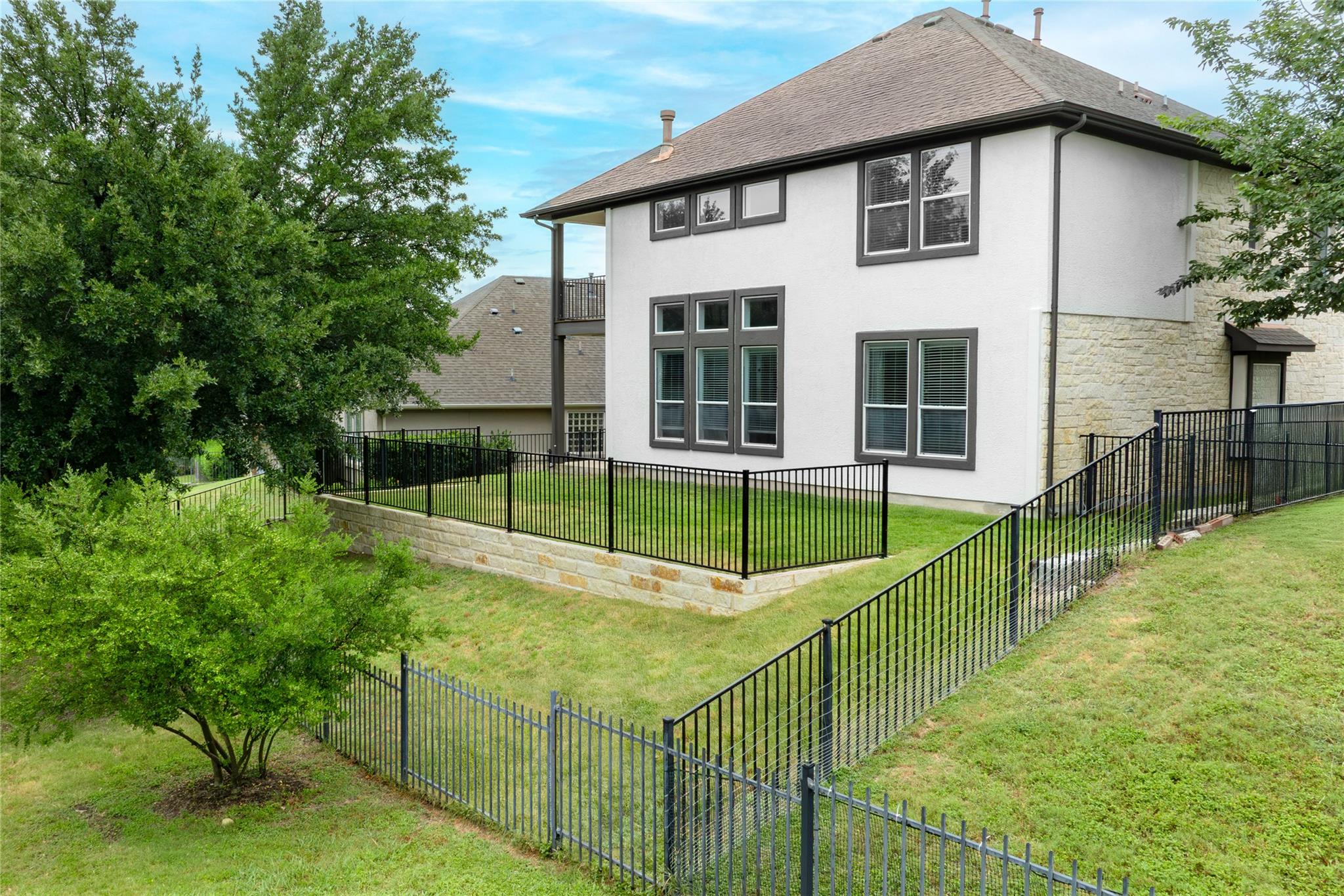30 Stone Terrace DR