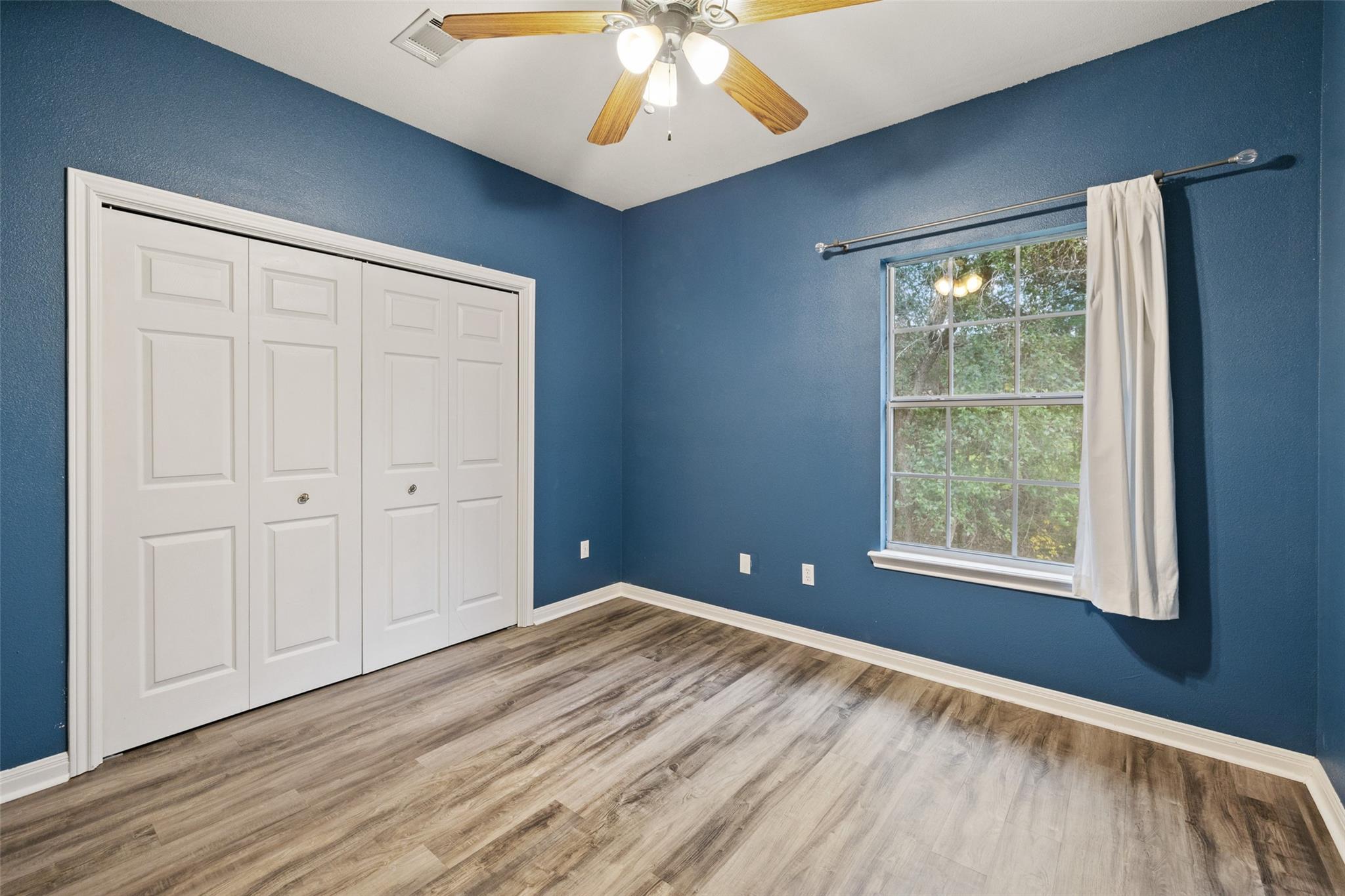 1301 S Quinlan Park RD