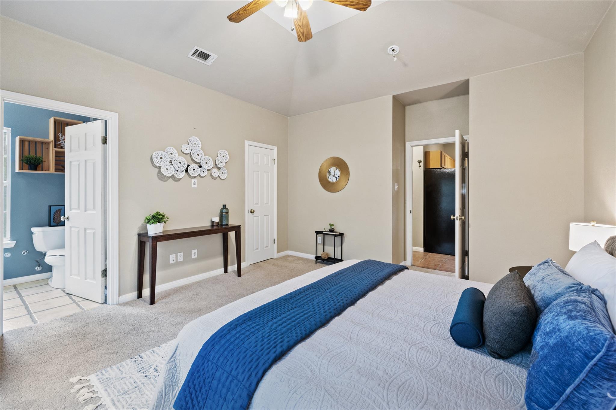 1301 S Quinlan Park RD