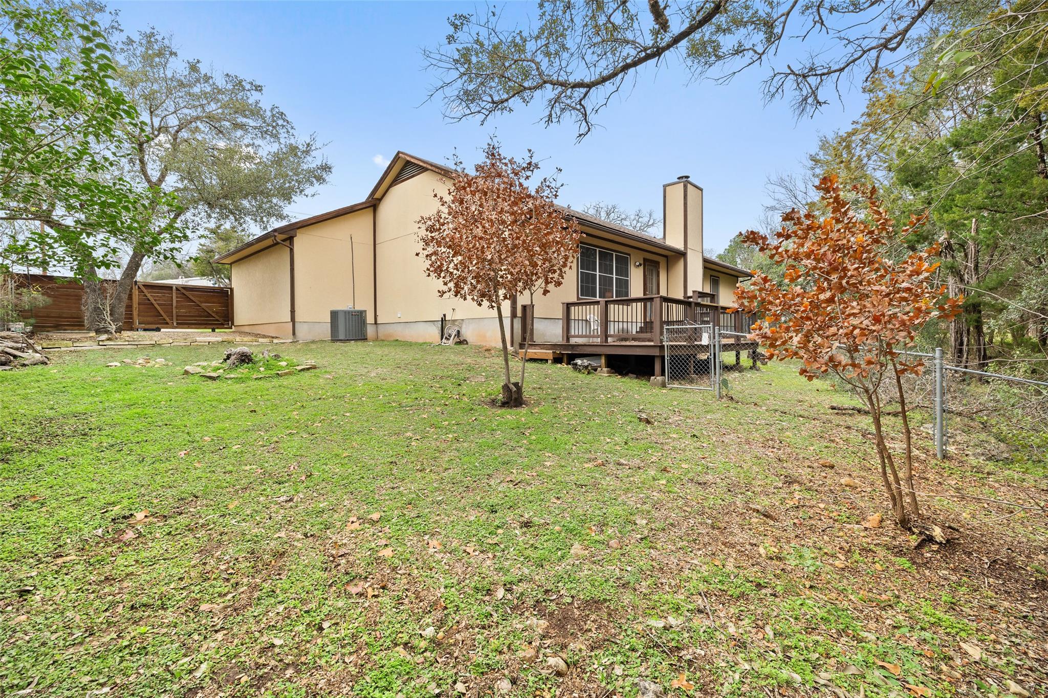 1301 S Quinlan Park RD