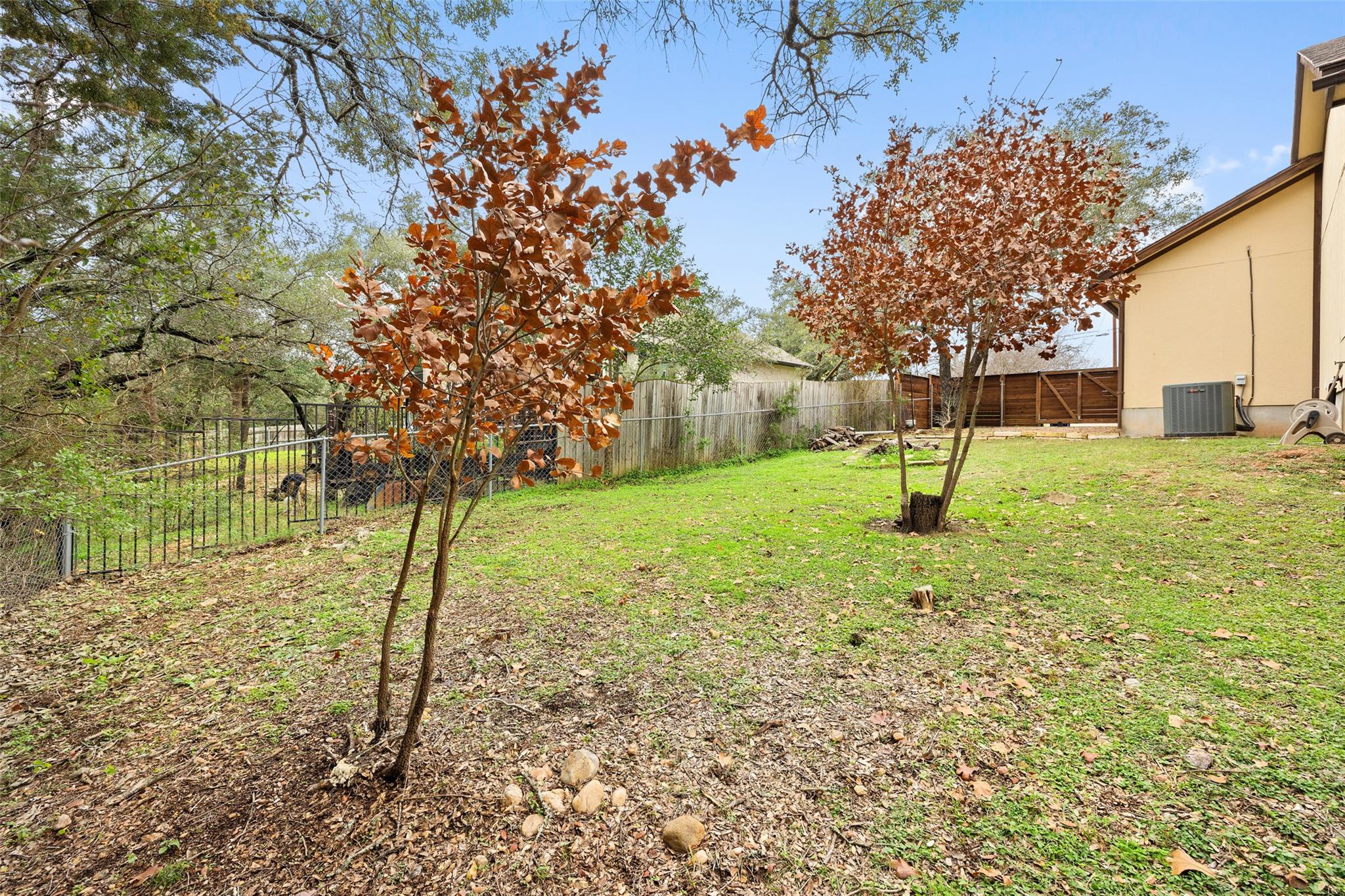 1301 S Quinlan Park RD