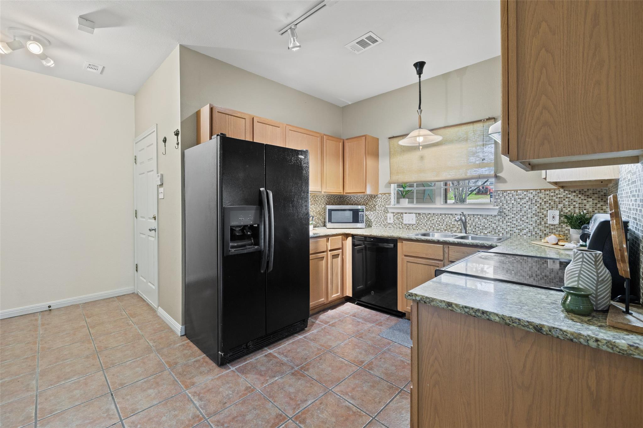 1301 S Quinlan Park RD