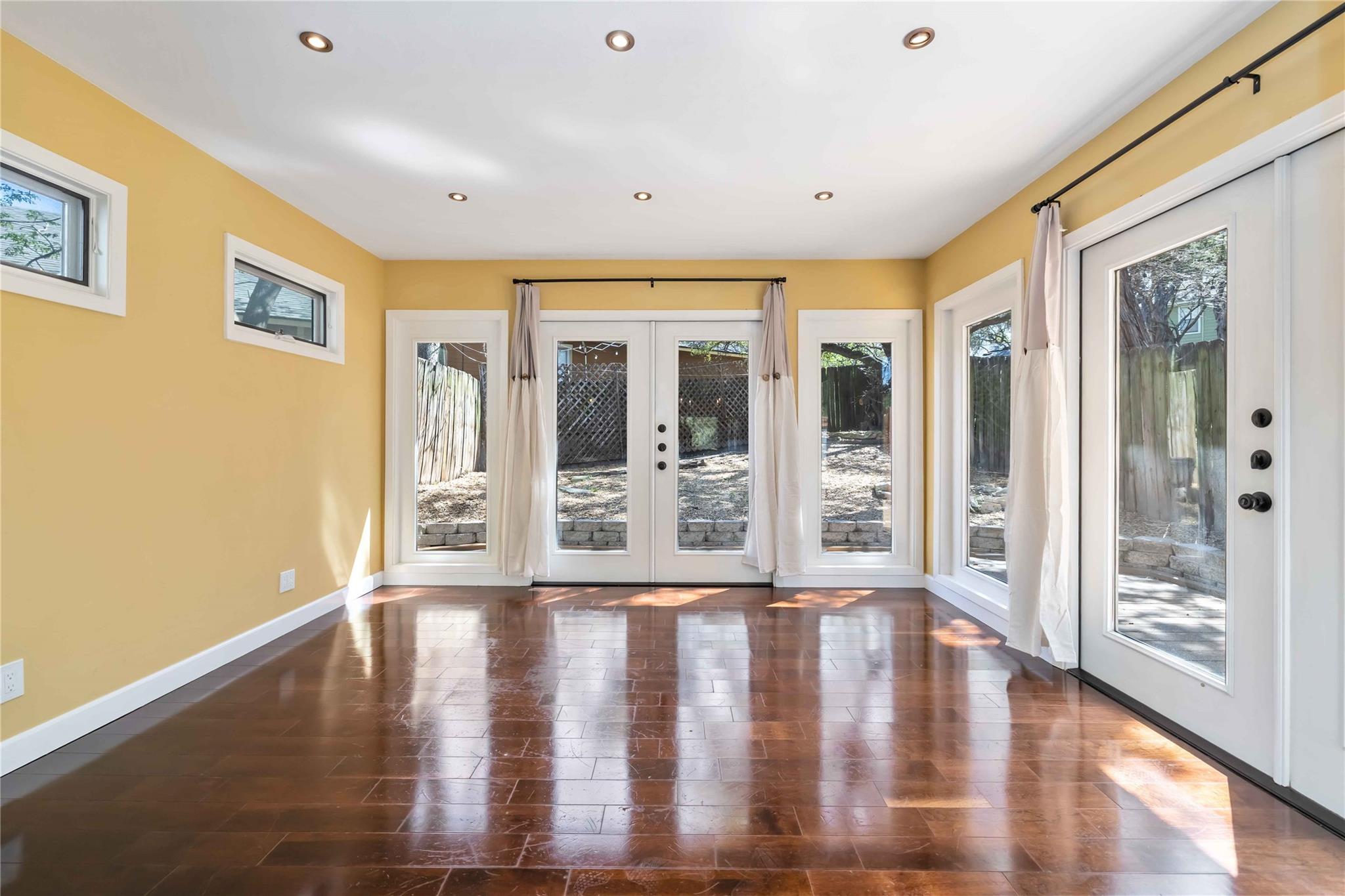 1703 Waterloo TRL # B