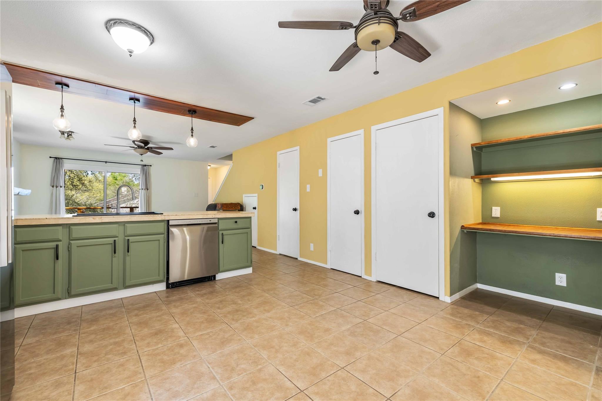 1703 Waterloo TRL # B