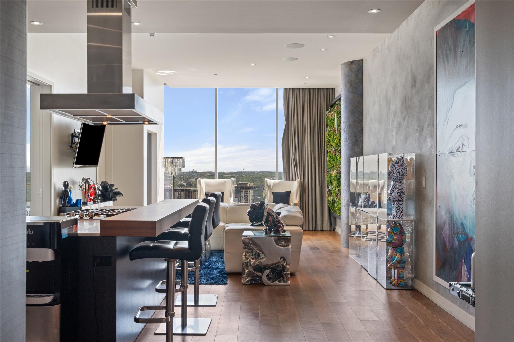 210 Lavaca ST # 2203