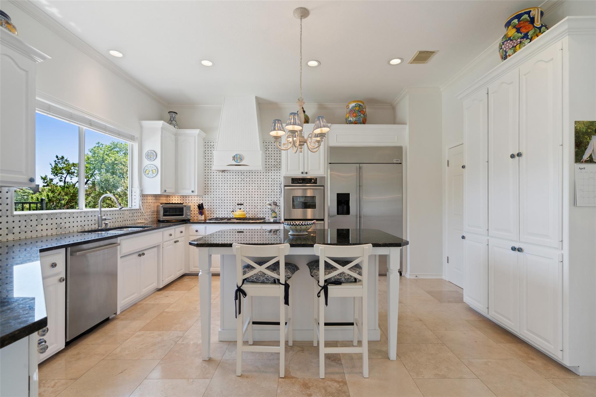 4014 Walnut Clay DR