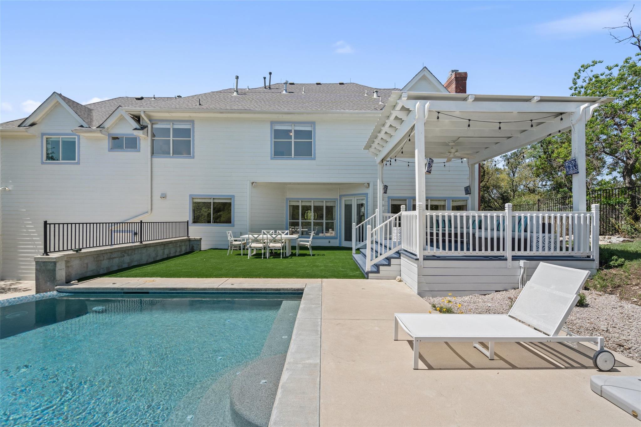 4014 Walnut Clay DR