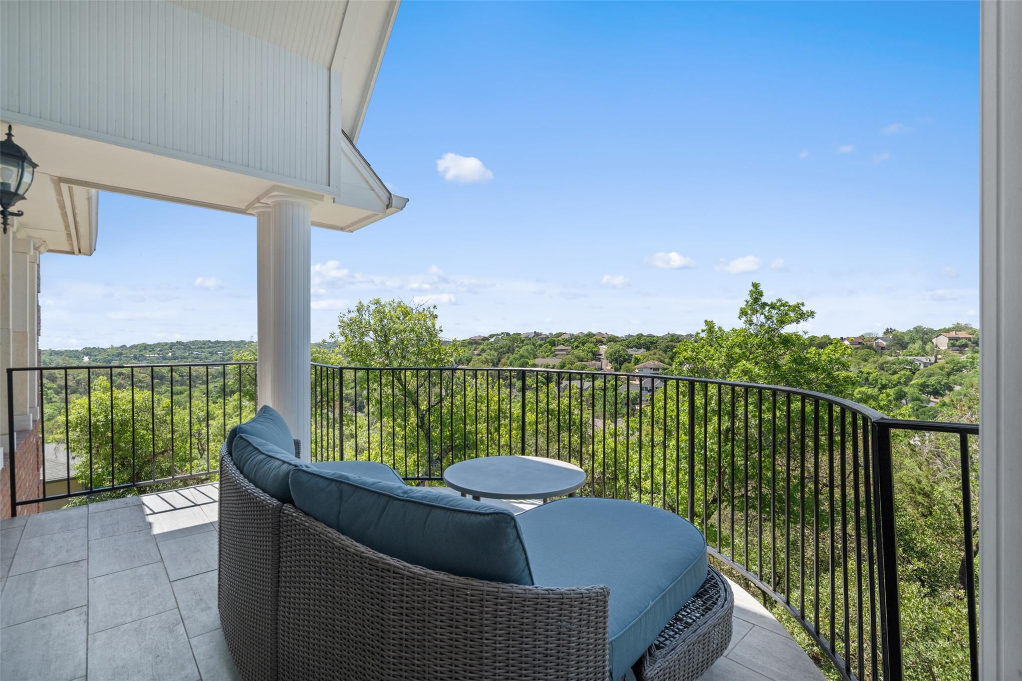 4014 Walnut Clay DR