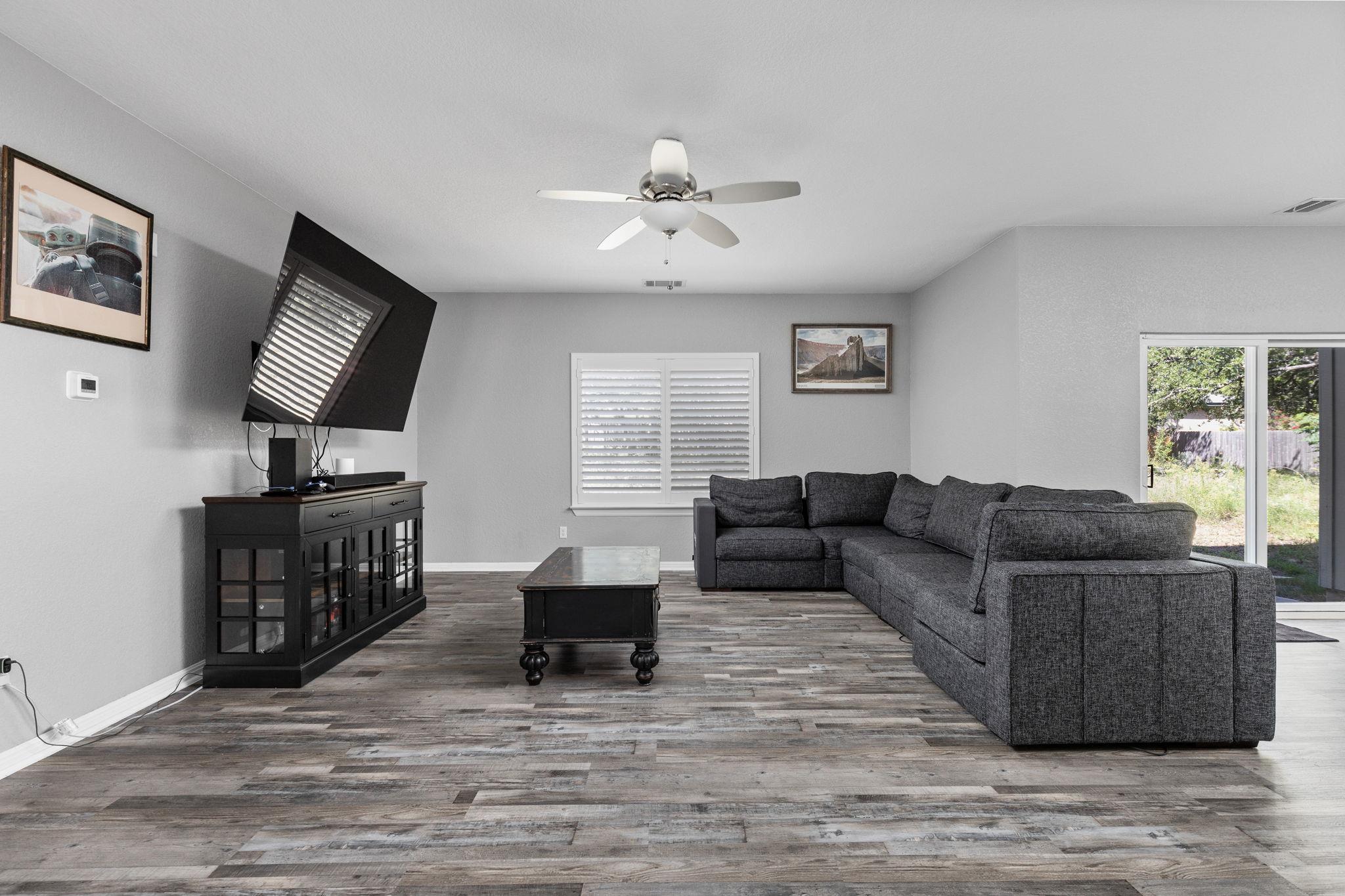 20601 Buckskin RDG