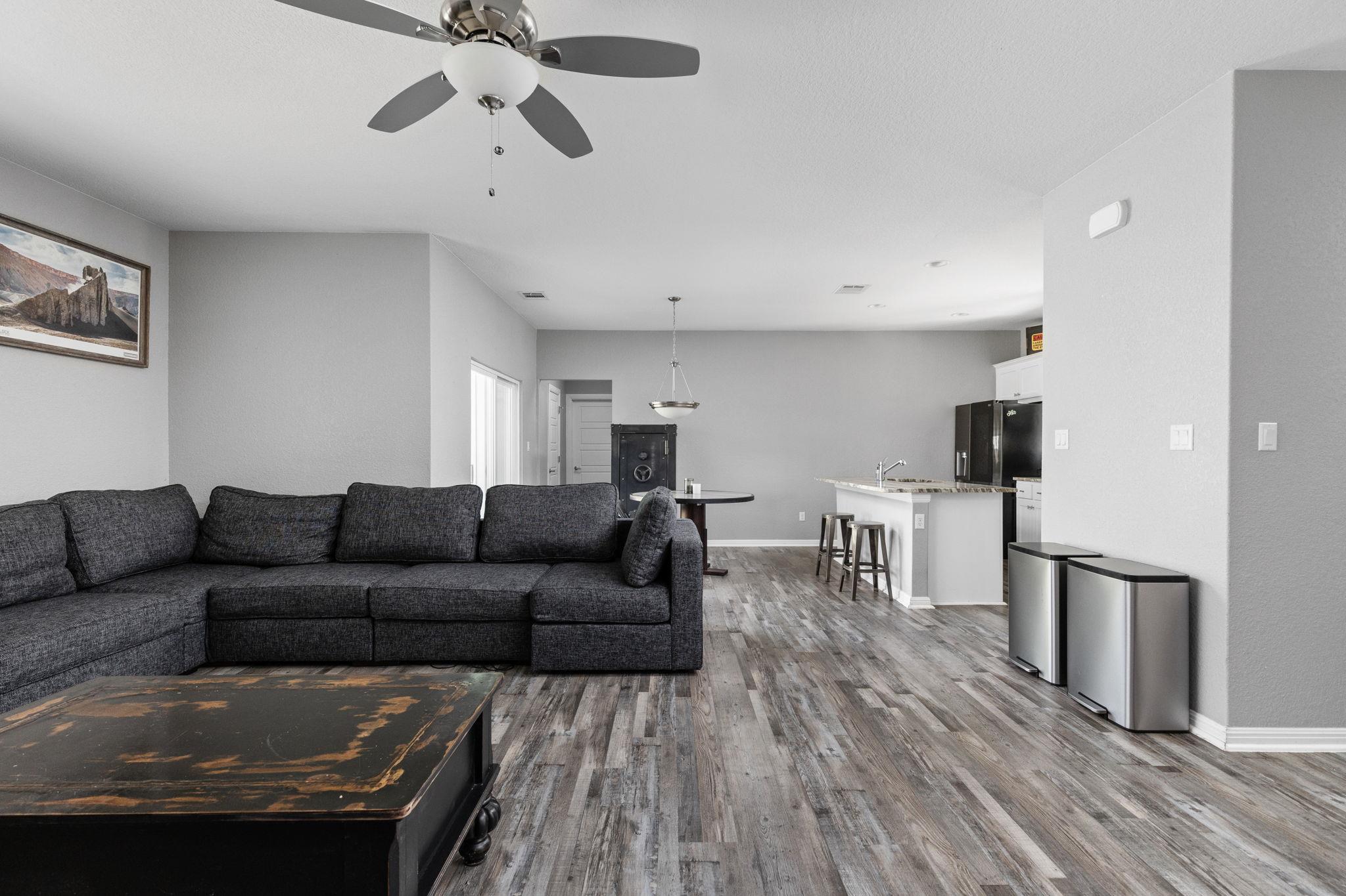 20601 Buckskin RDG