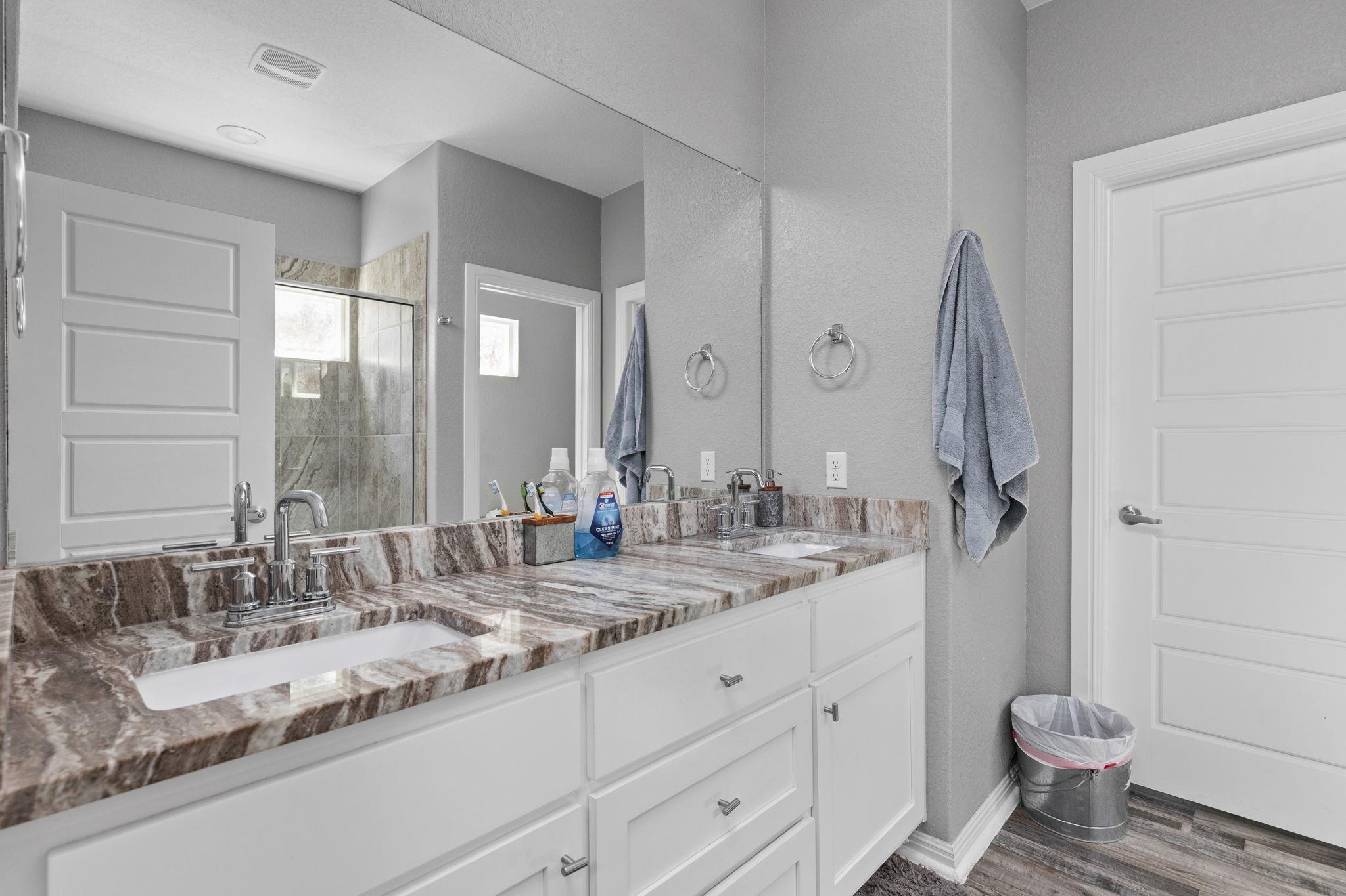 20601 Buckskin RDG
