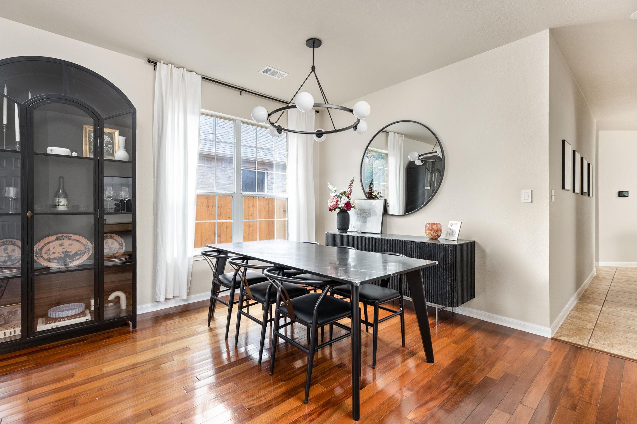 732 Bent Wood PL