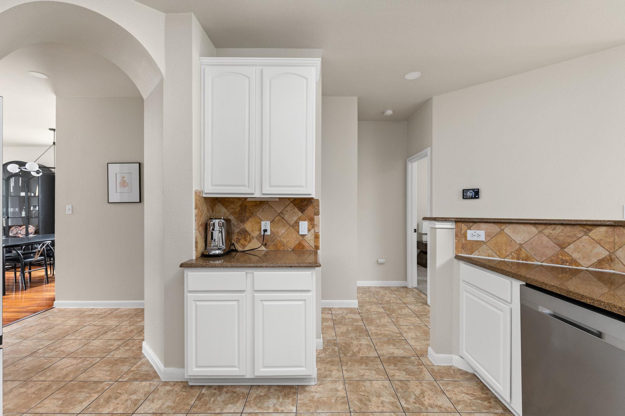 732 Bent Wood PL