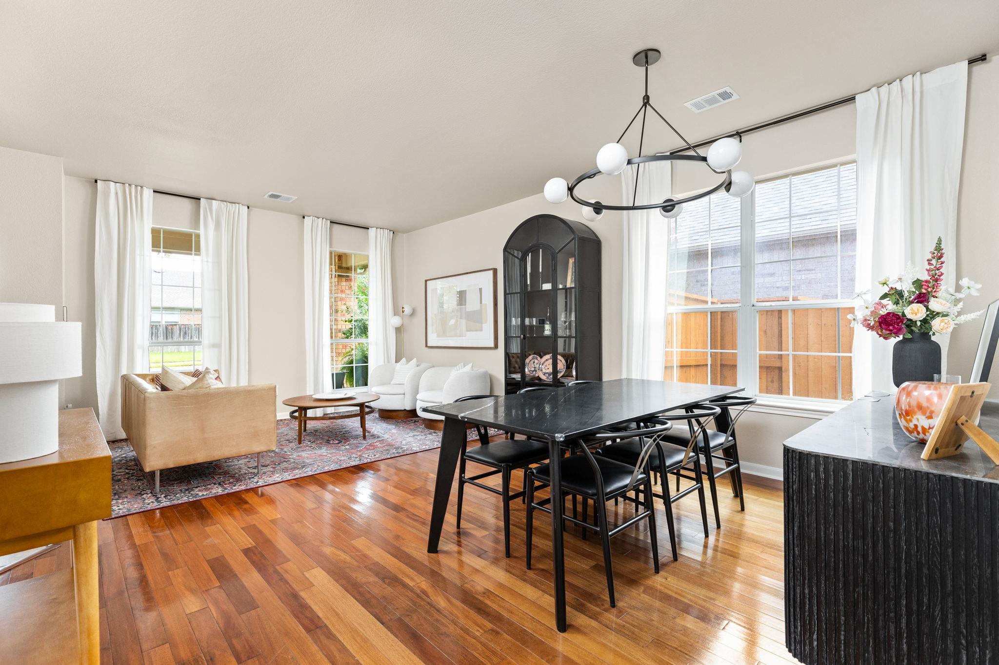 732 Bent Wood PL