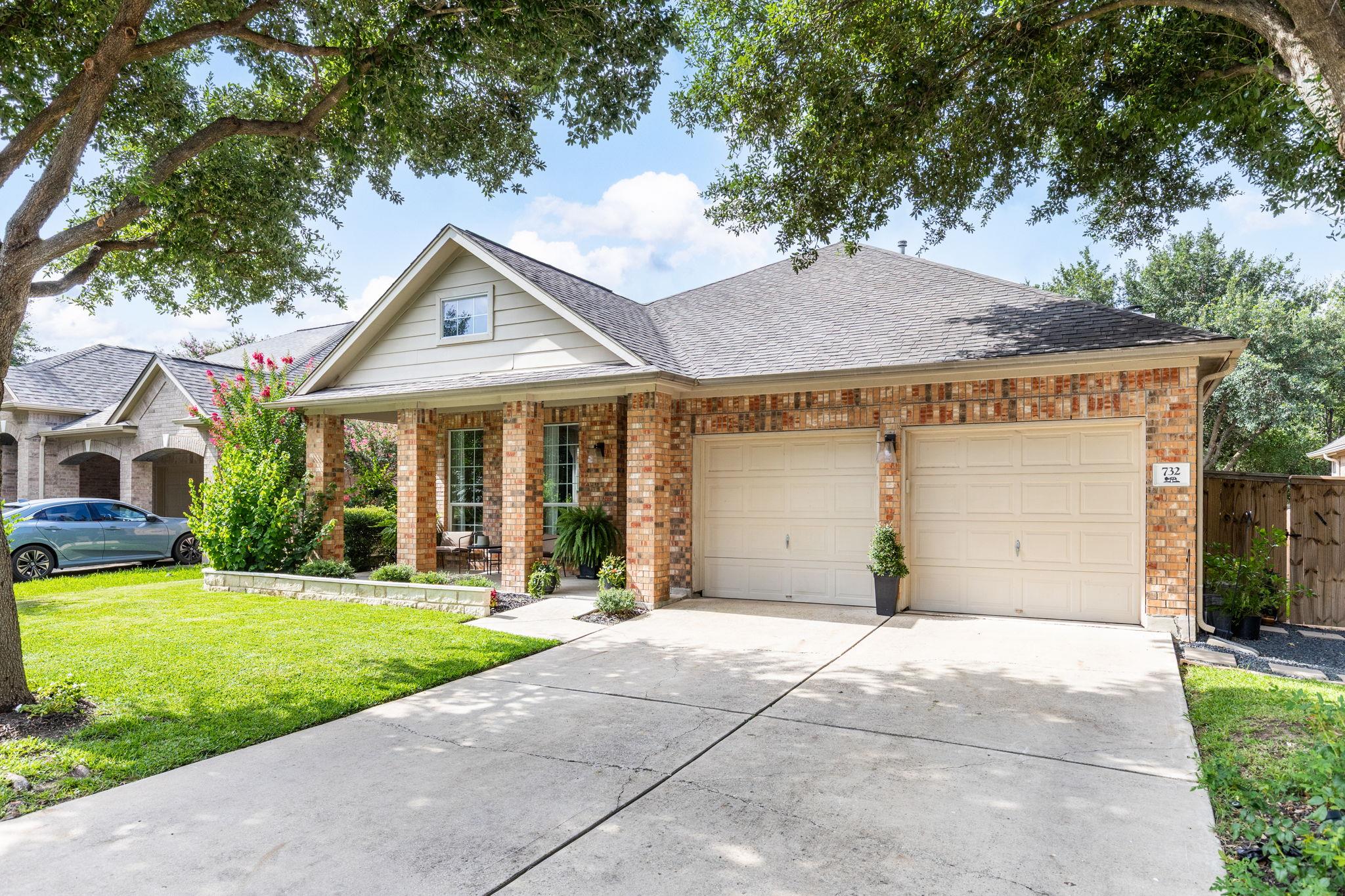 732 Bent Wood PL